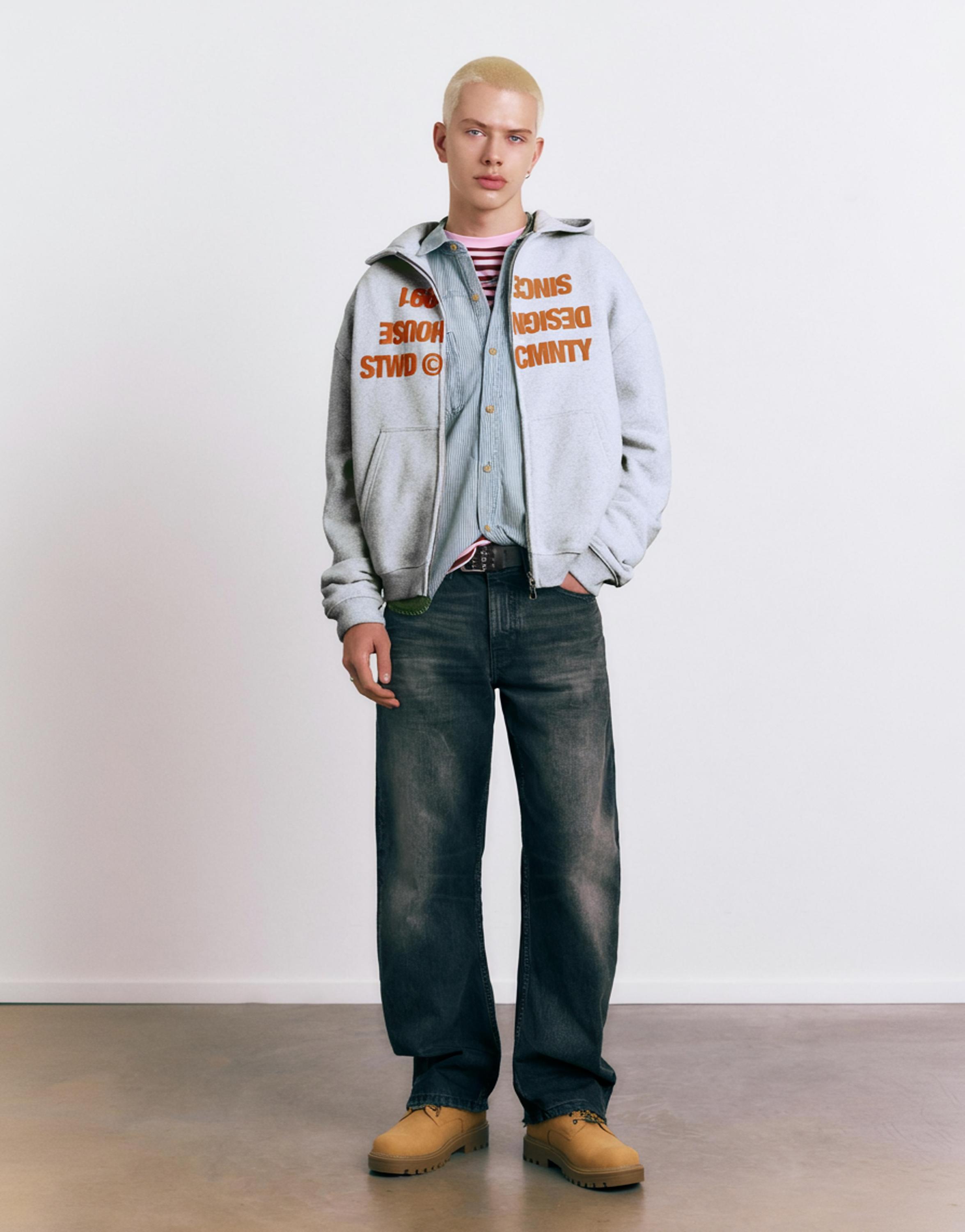 Kapüşonlu fermuarlı yazılı sweatshirt - Görsel 10