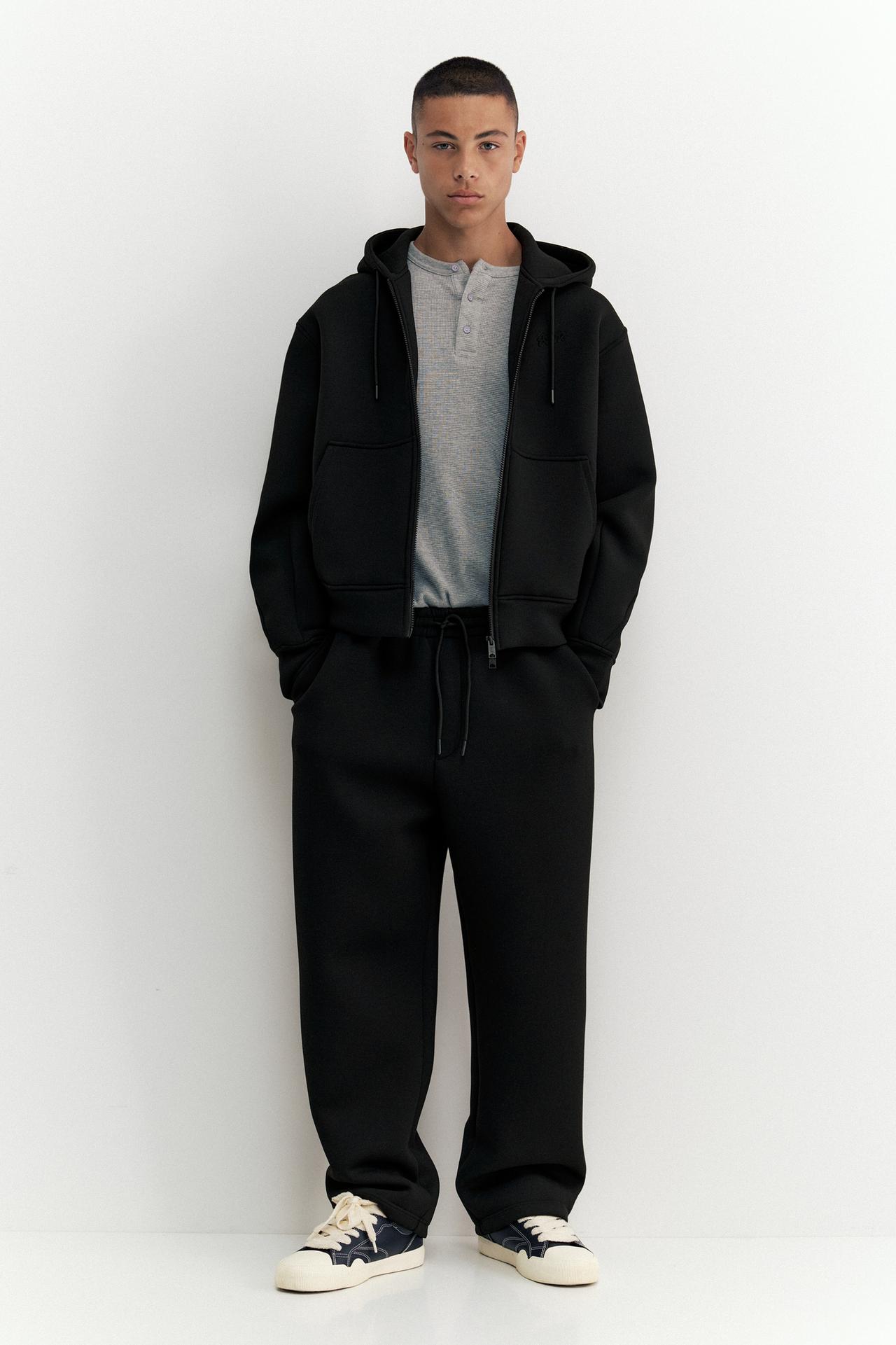 Neoprene-effect baggy trousers — Black