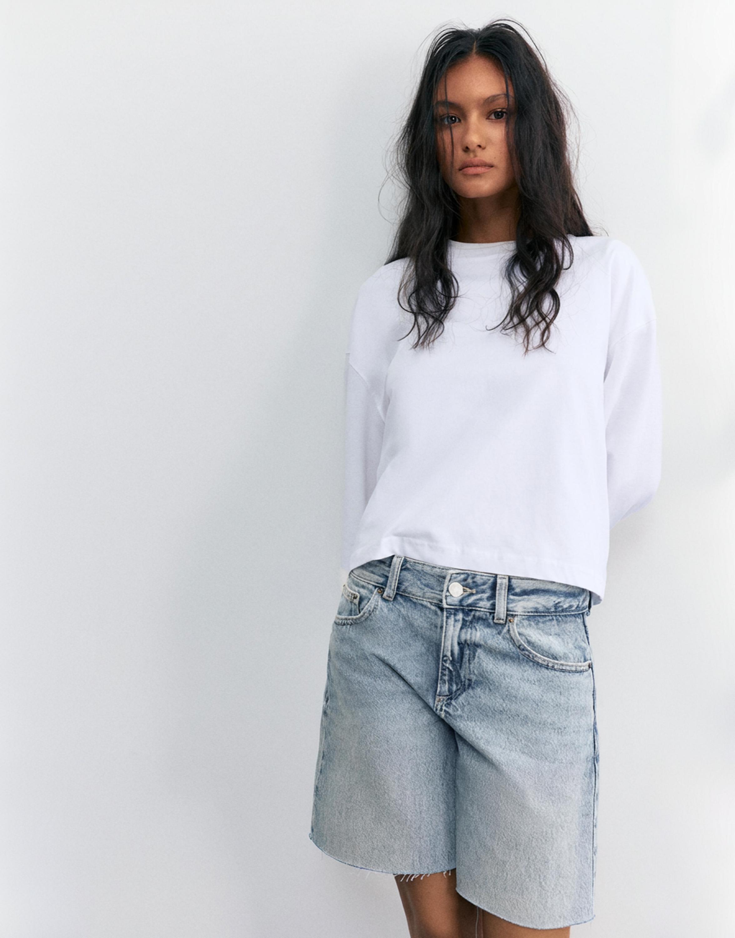 Low-rise denim Bermuda shorts — Pale blue