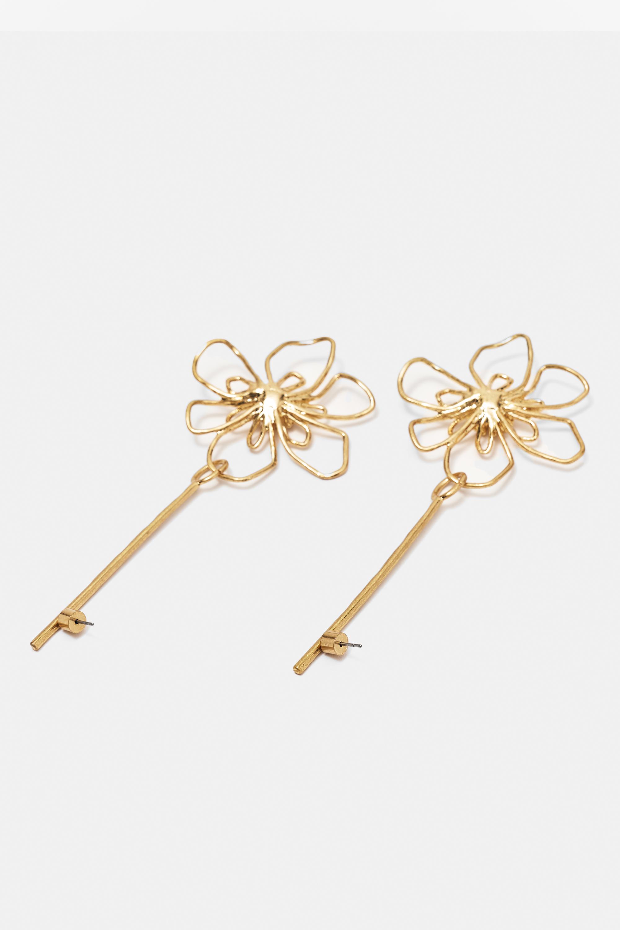 Floral dangle earrings — Gold