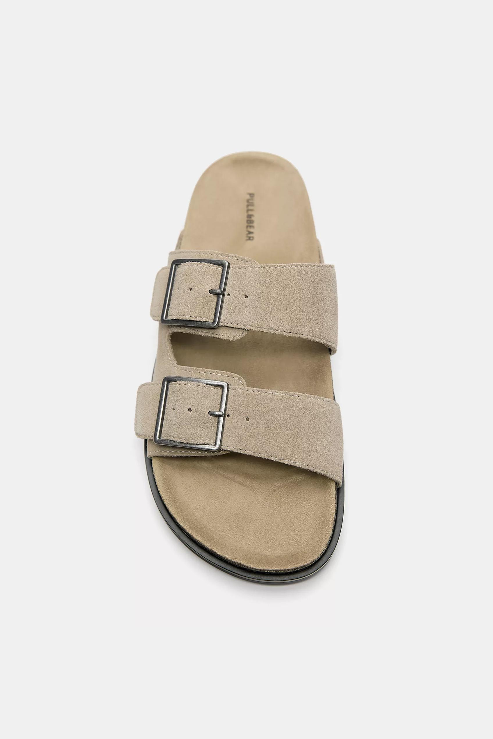 Leather buckle sandals — Ecru