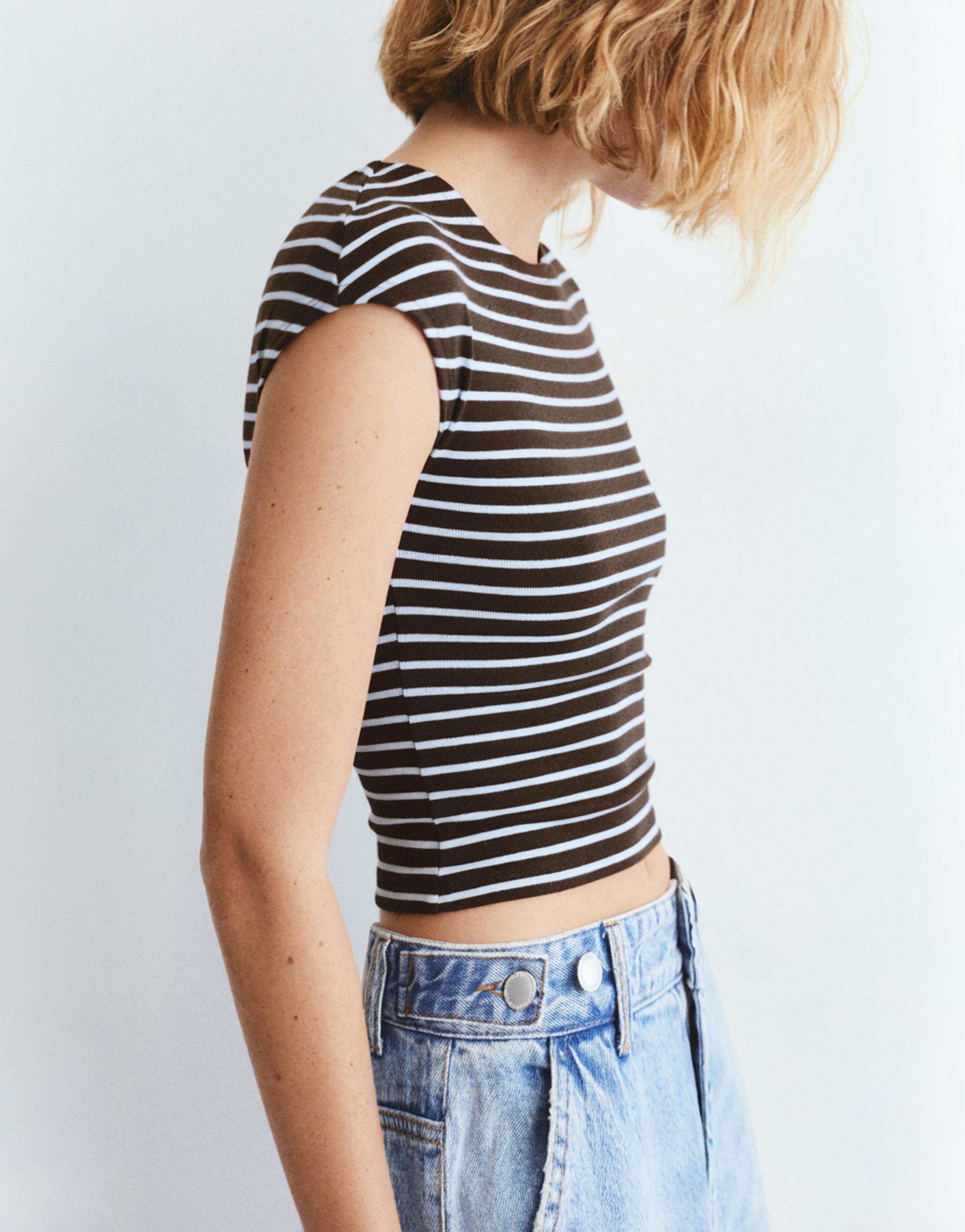 Fitted short sleeve T-shirt — Striped