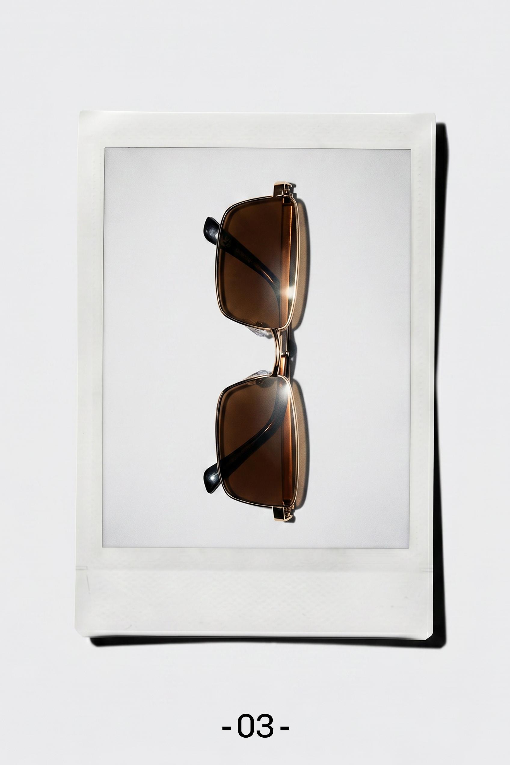 Metallic sunglasses — Others