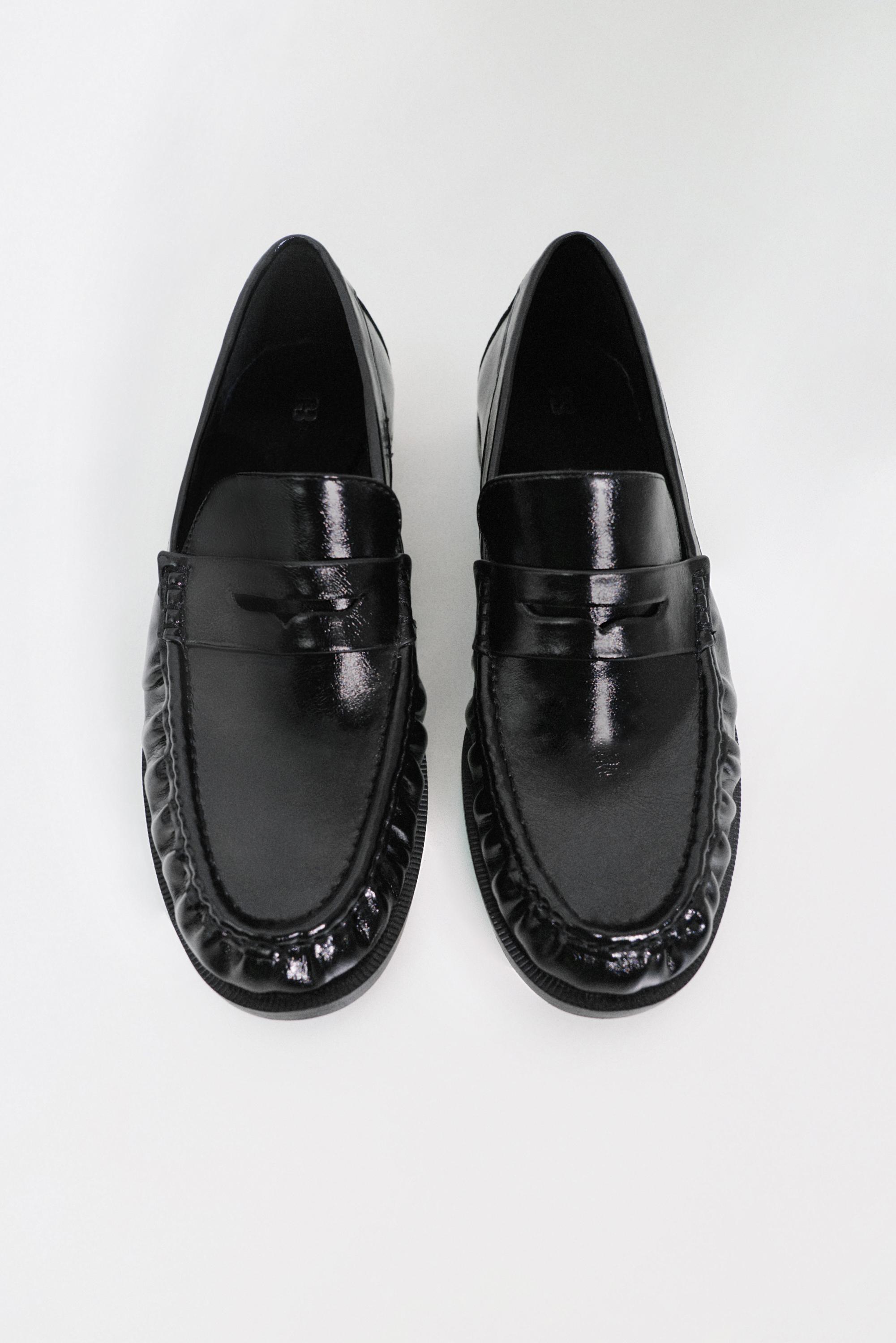 Ruched loafers — Black