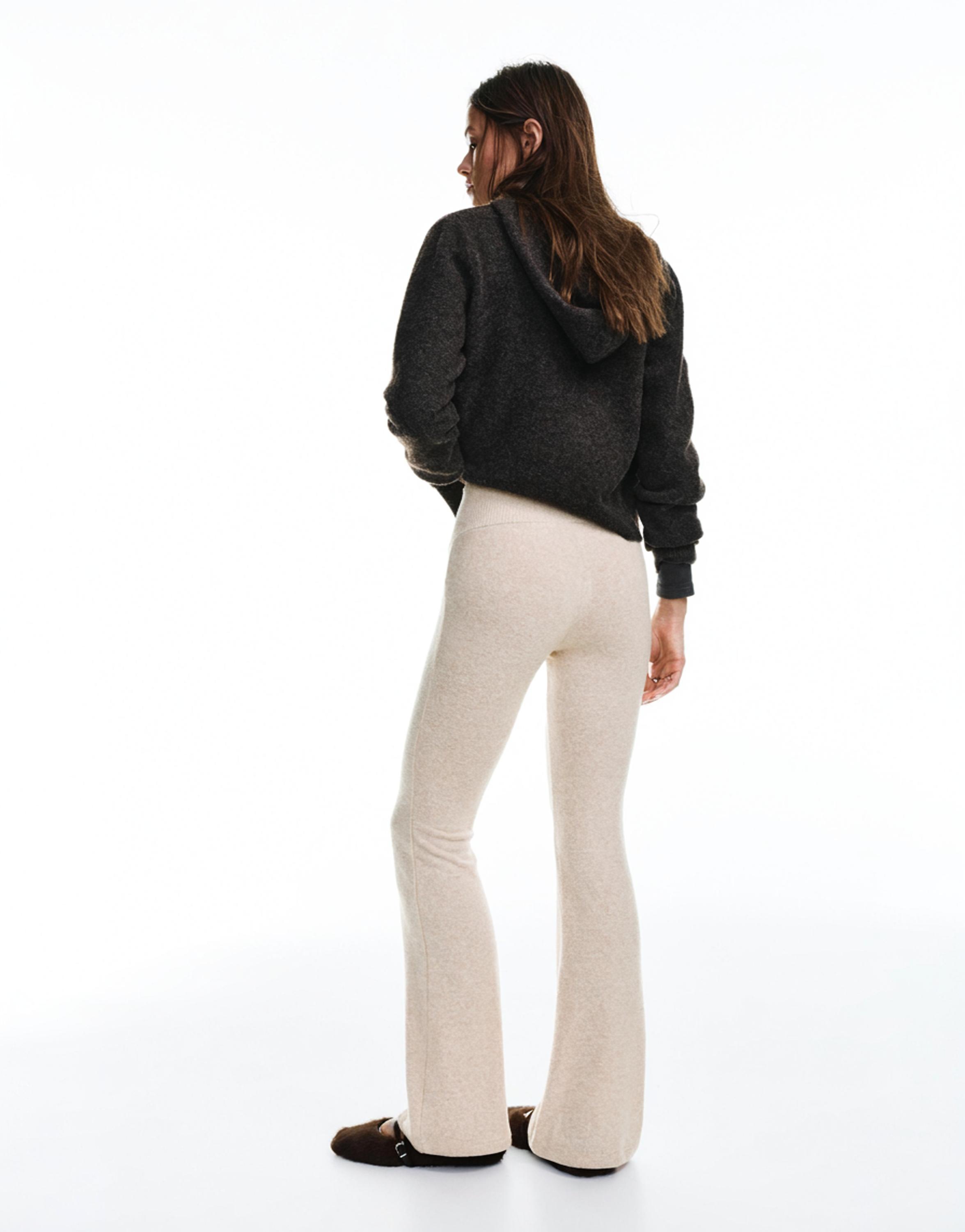 Soft touch flared trousers — Ecru