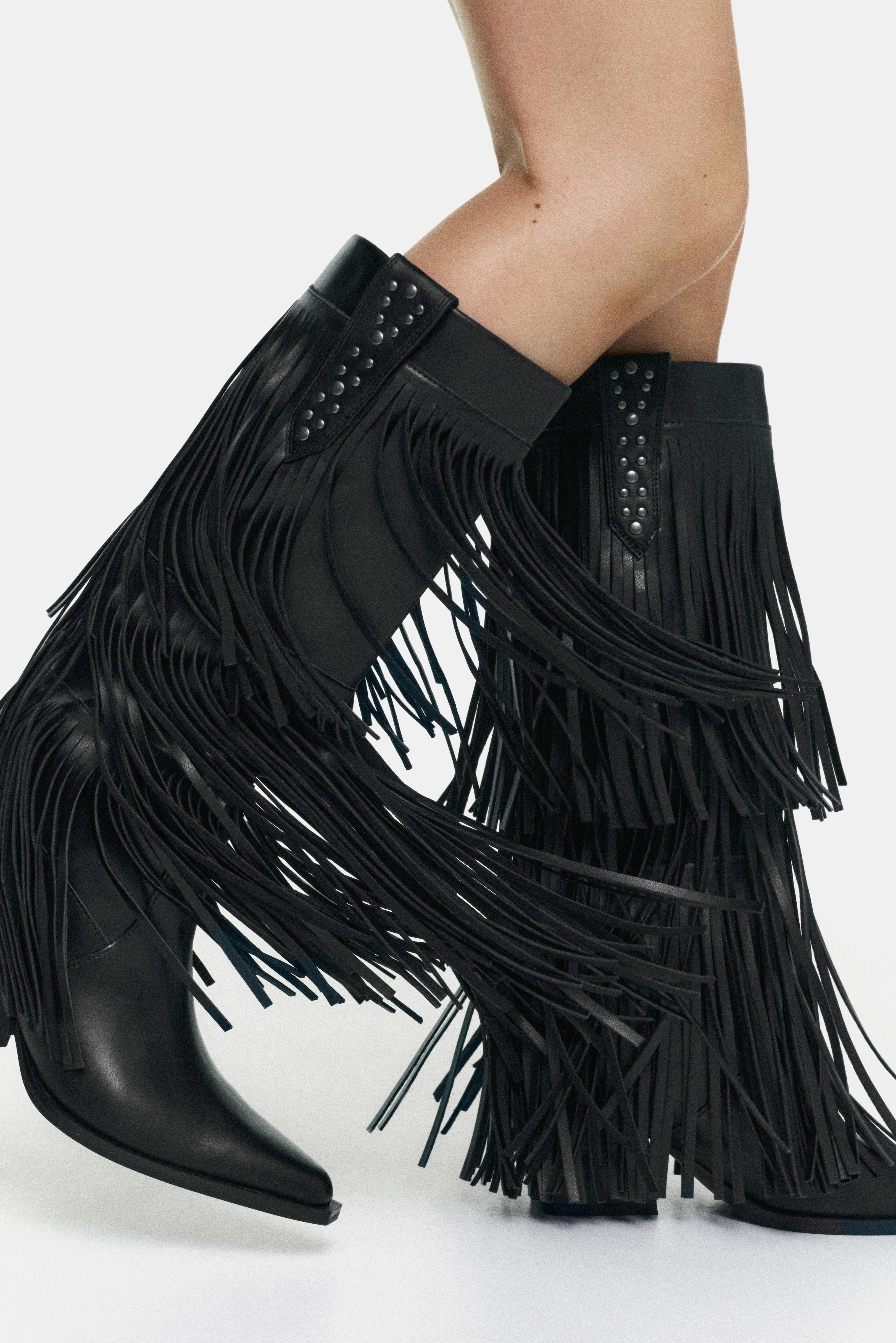 Fringed cowboy boots — Black