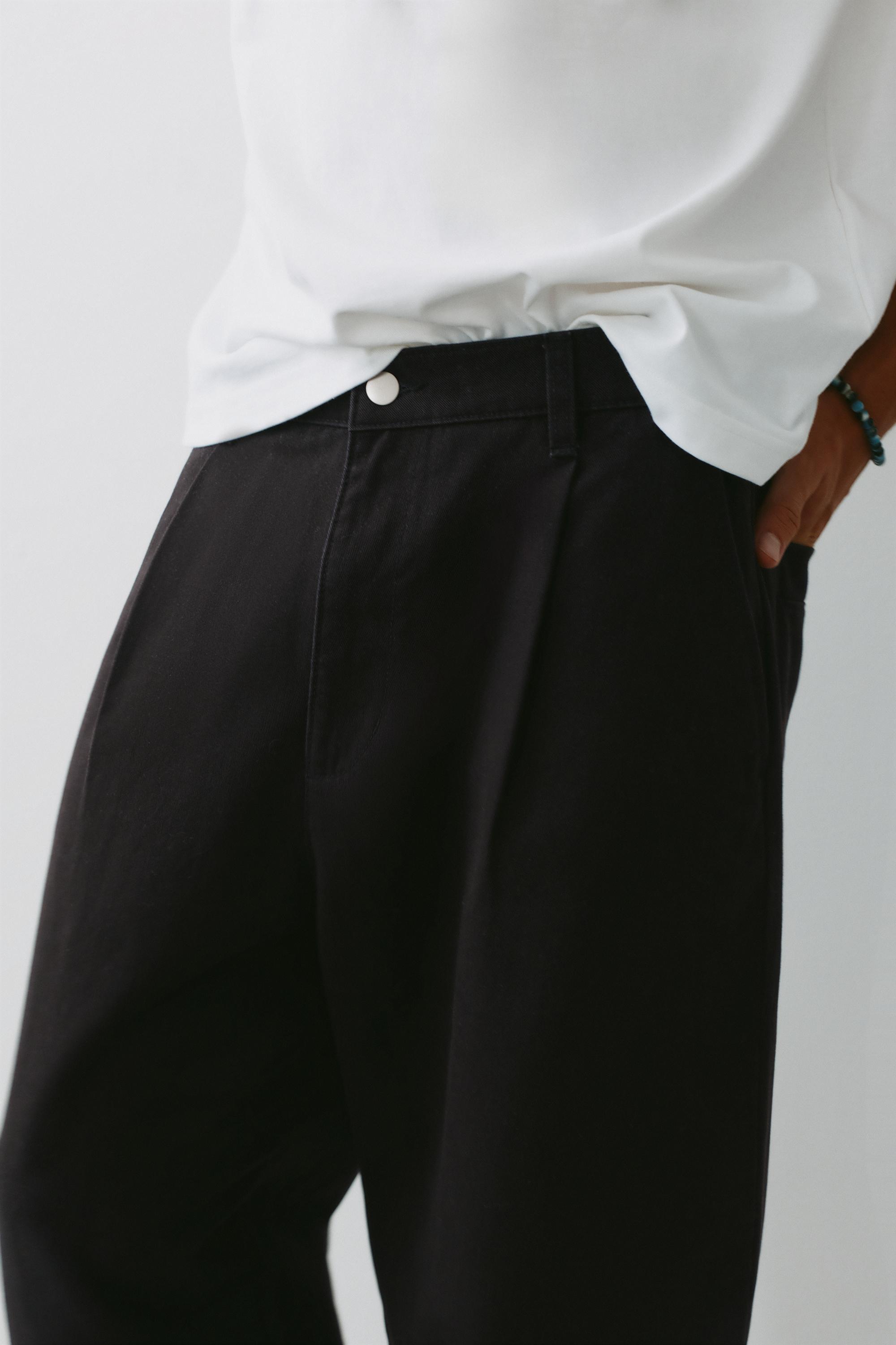 Baggy darted chinos — Black