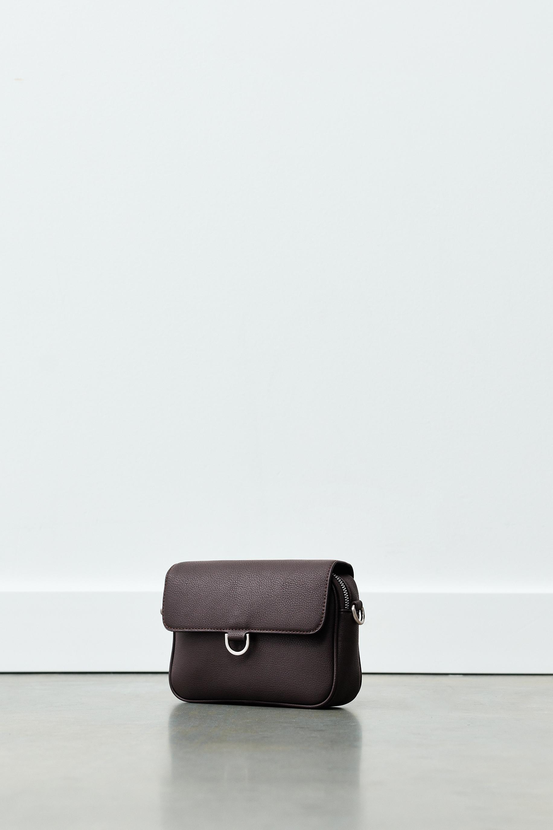 Ring crossbody bag — Brown