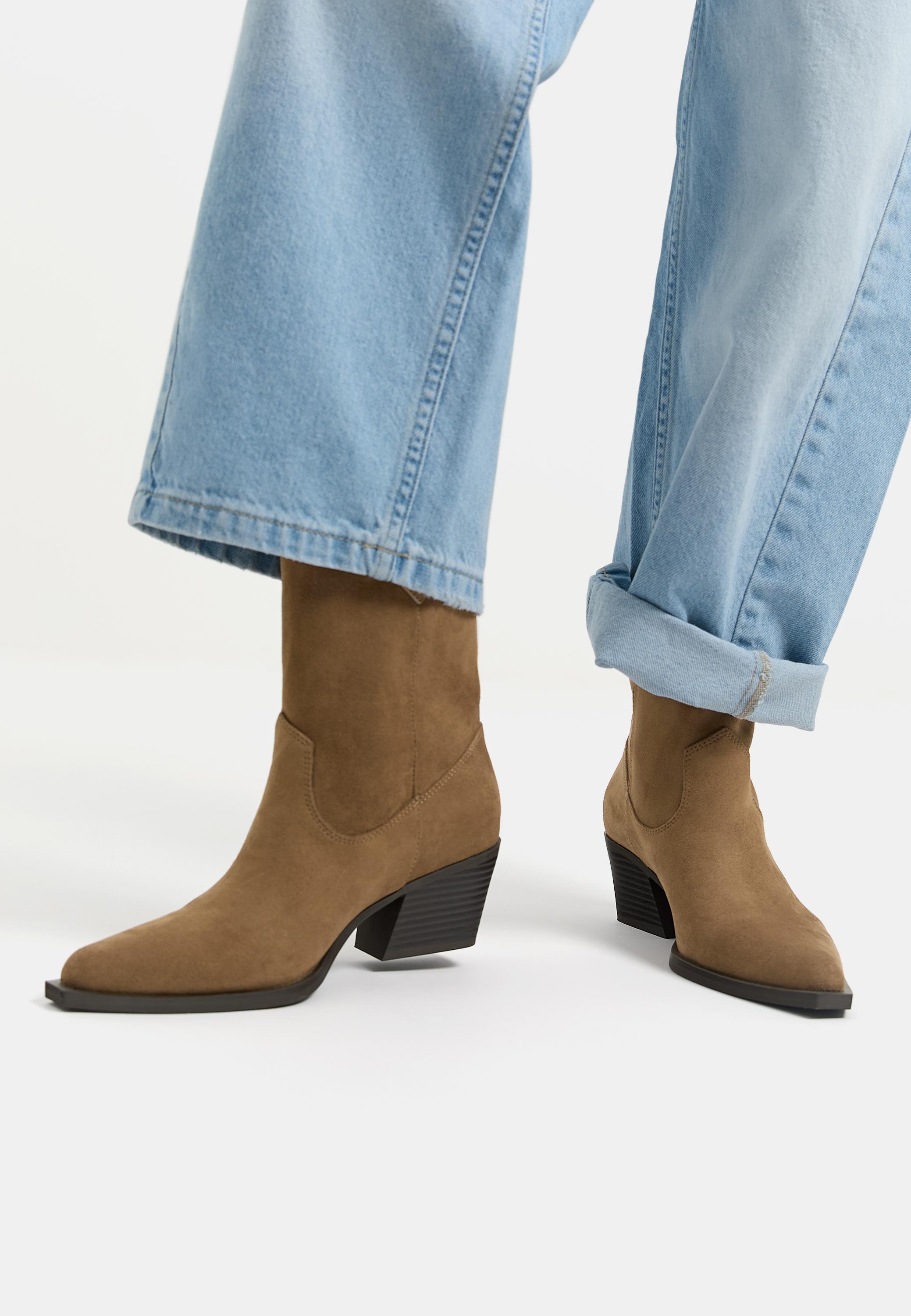 Cowboy ankle boots — 1-101