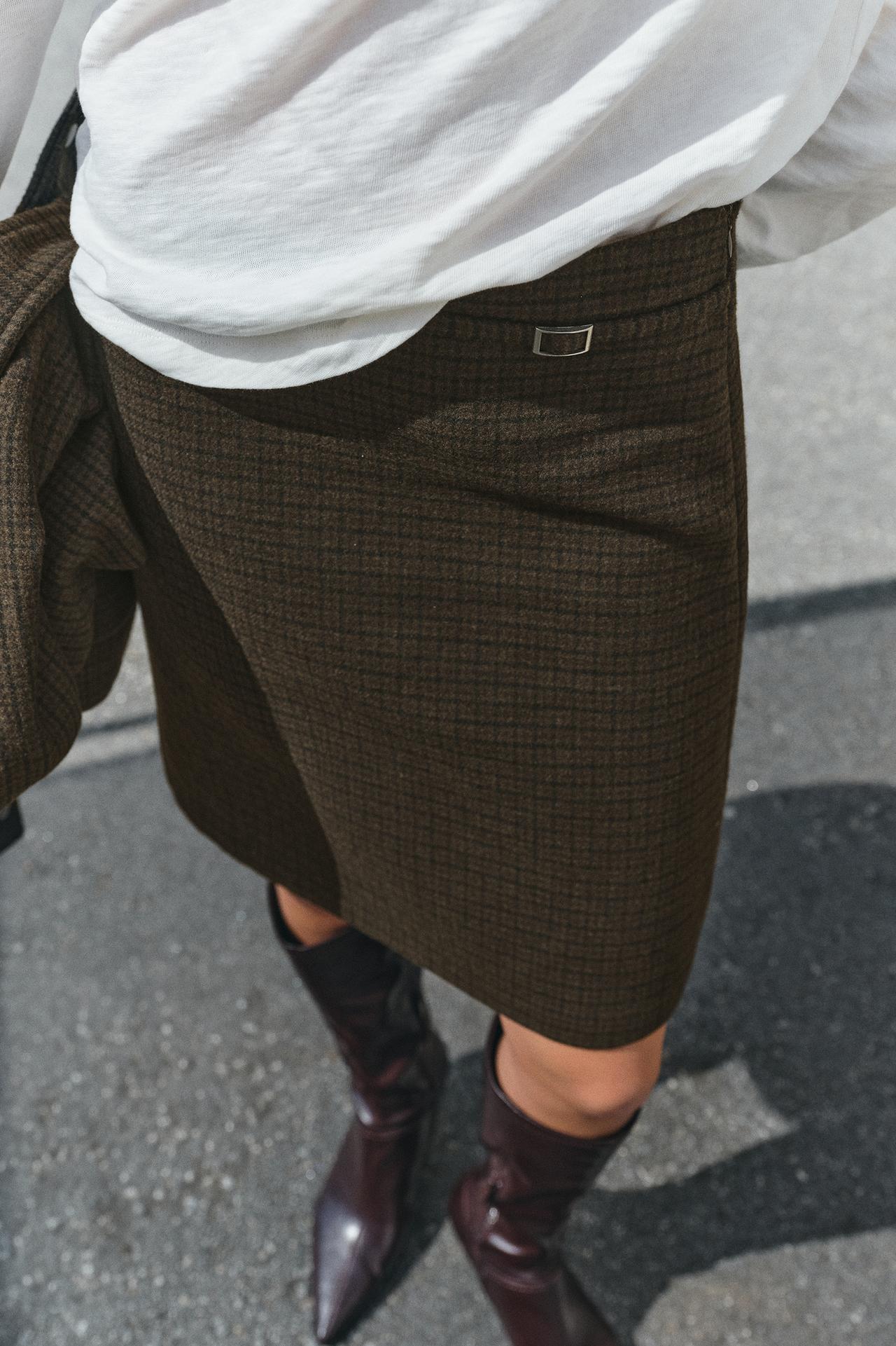 Checked midi skirt with belt — Brown