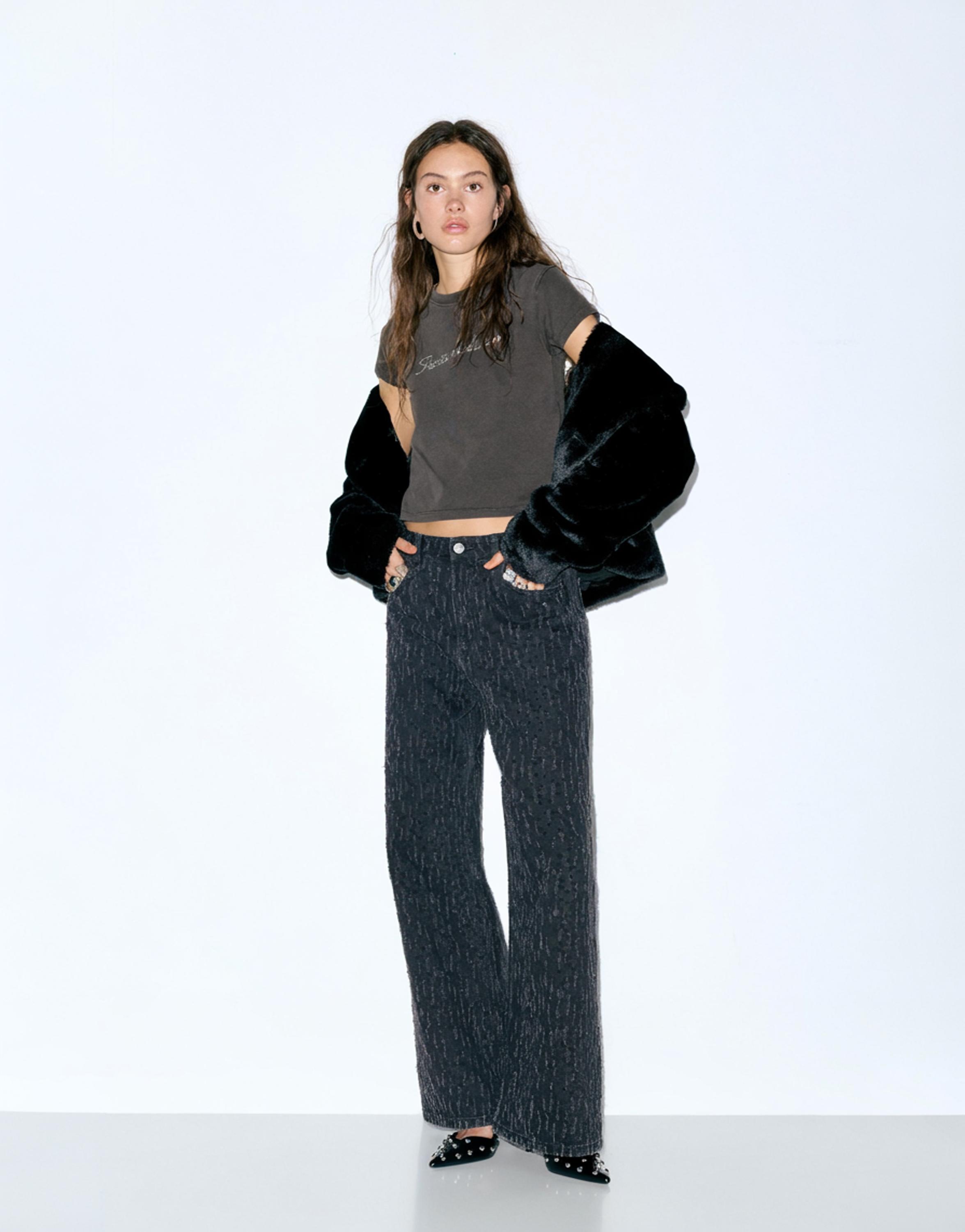 Siyah parlak taşlı t-shirt - Görsel 7