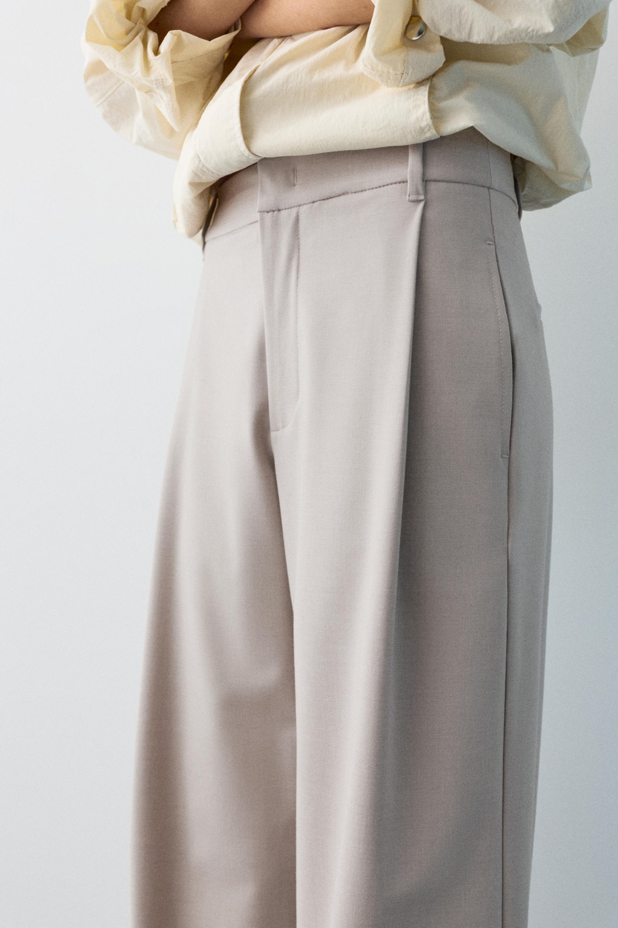 Darted smart trousers — Ecru
