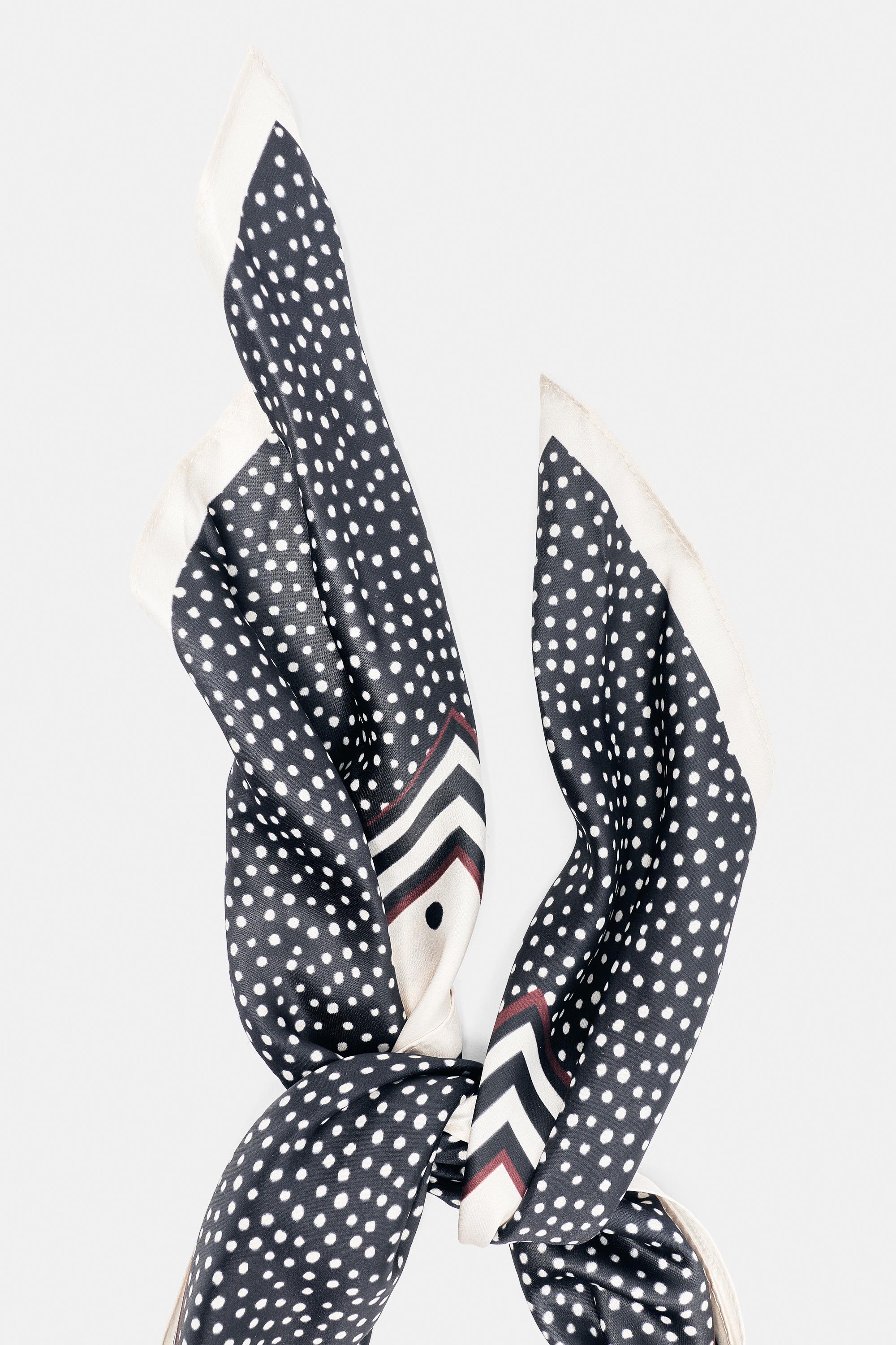 Mixed polka dot scarf — Black