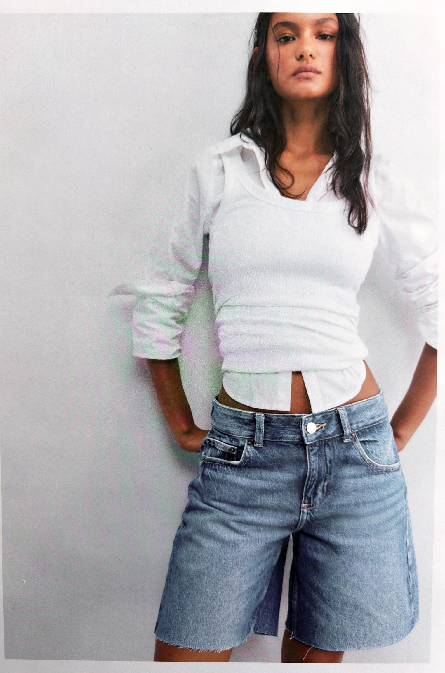 Low-rise denim Bermuda shorts — Medium blue