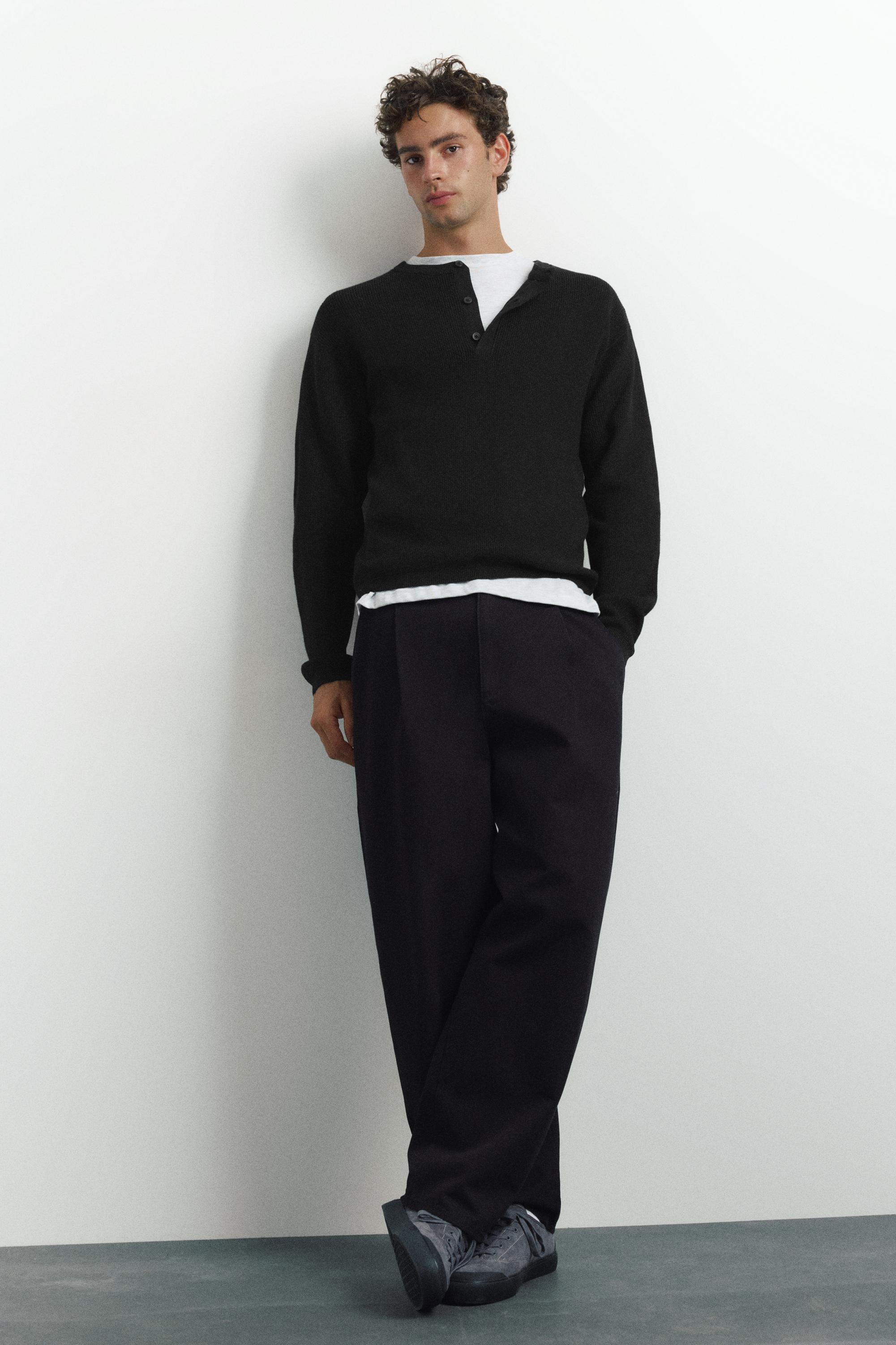 Henley neck jumper — Black