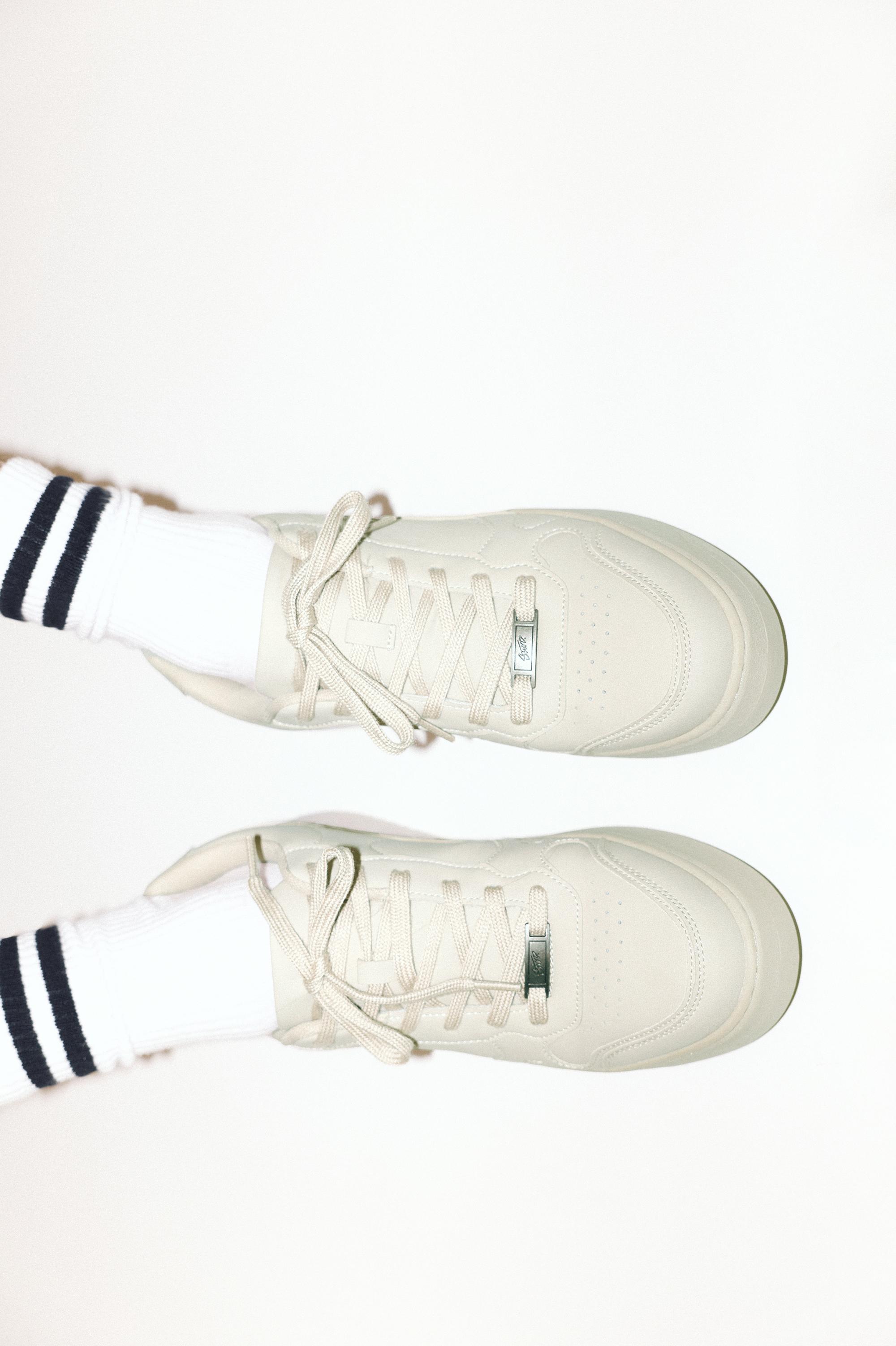 Chunky trainers — Ecru
