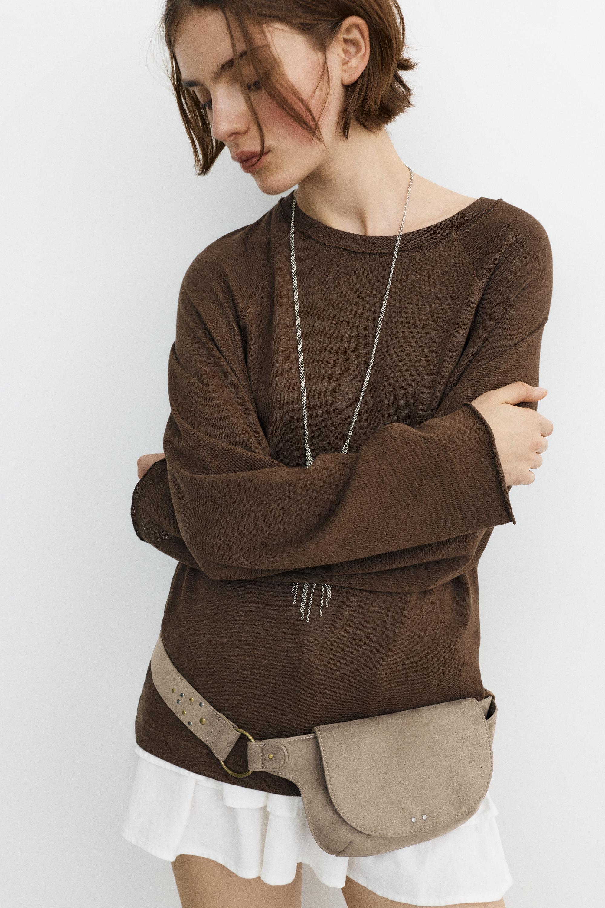 Studded belt bag — Taupe