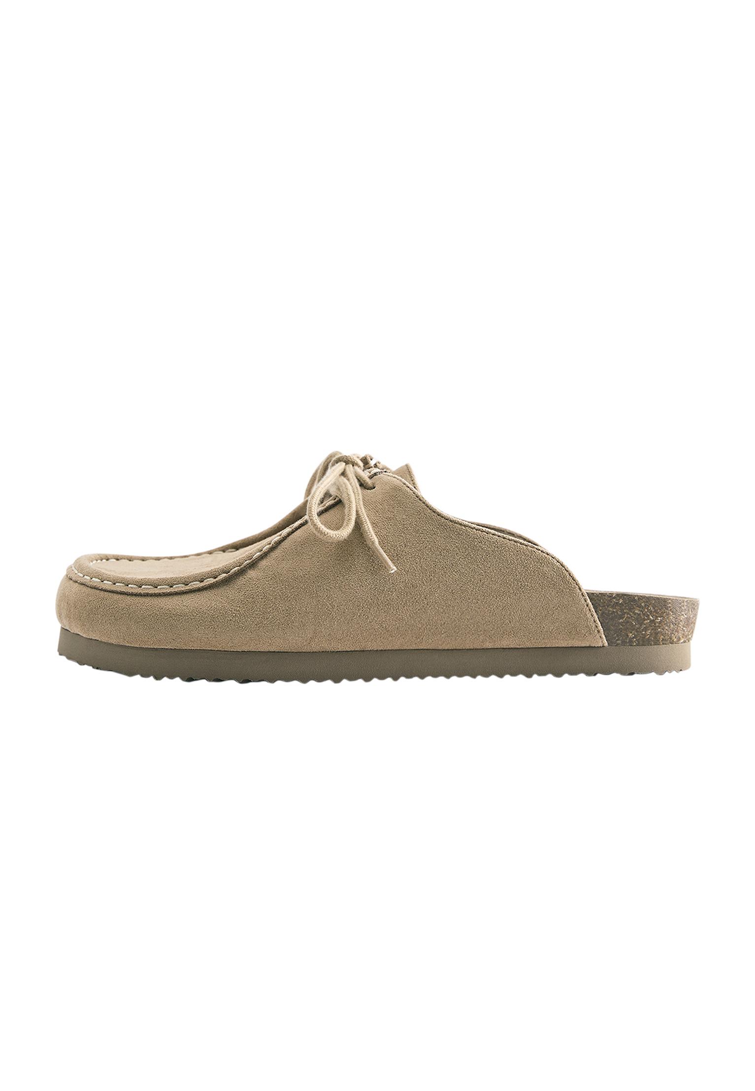 Lace-up clogs — Ecru