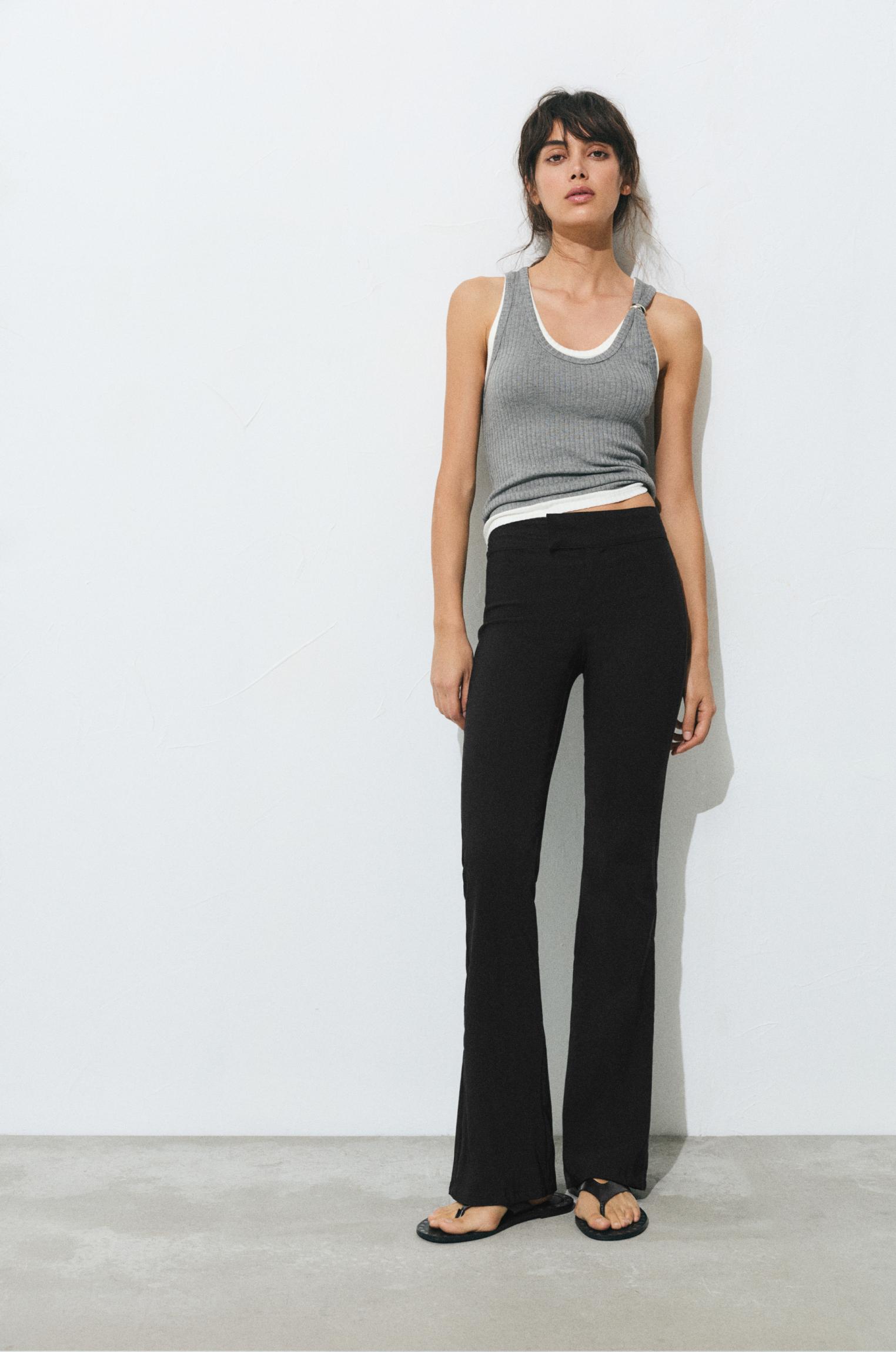 Mid-waist bootcut trousers — Black