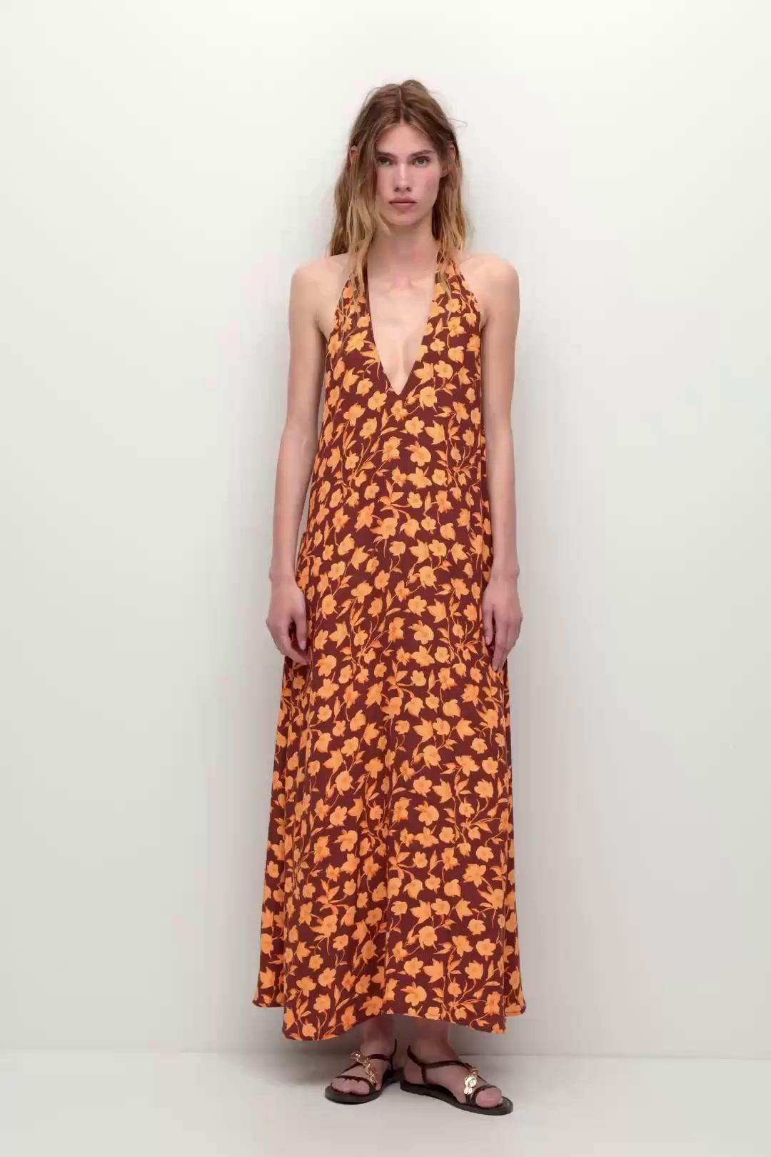 pull and bear green floral dress Pull & Bear floral midi dress with bow, Women's Fashion, Dresses & Sets,  Dresses on Carousell