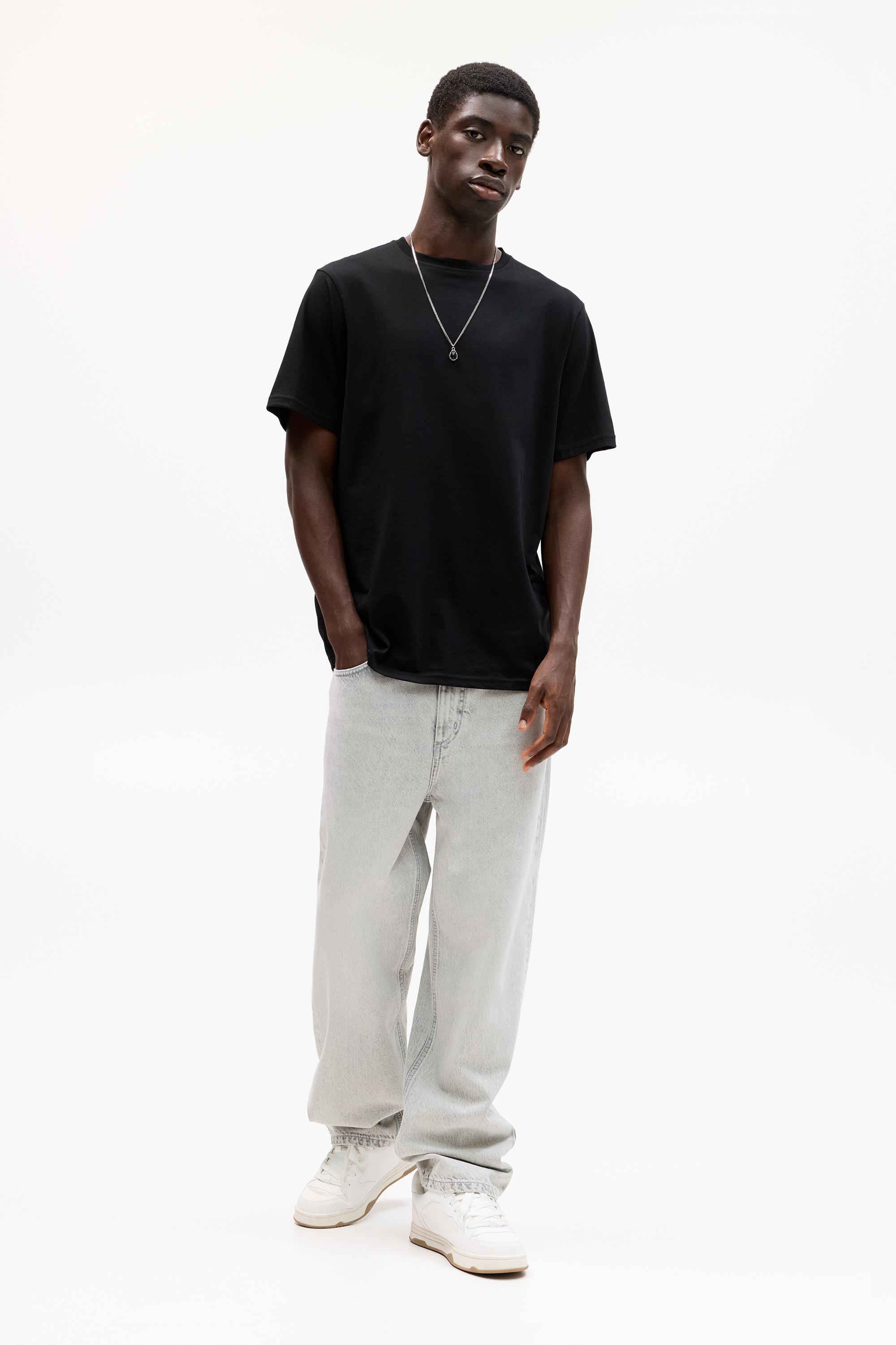 Basic short sleeve cotton T-shirt — Black