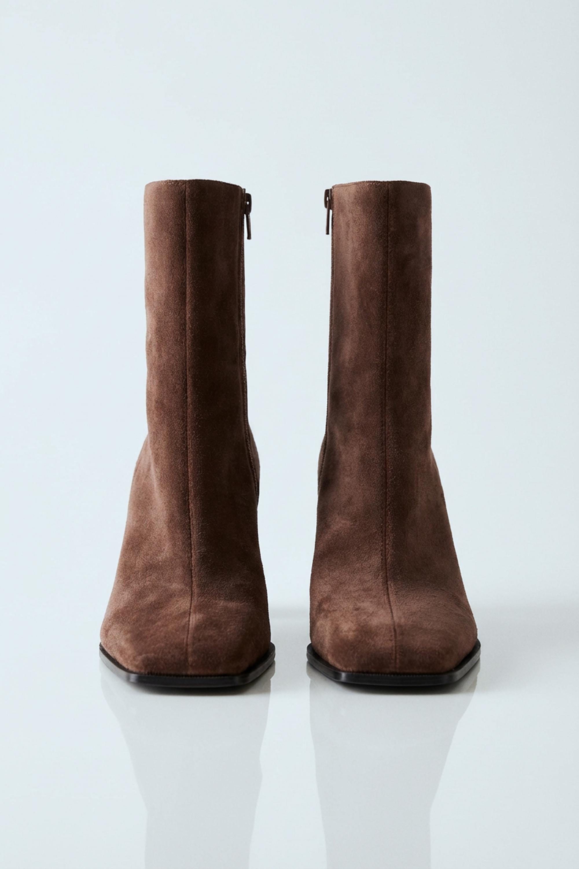 Leather high-heel ankle boots — Taupe