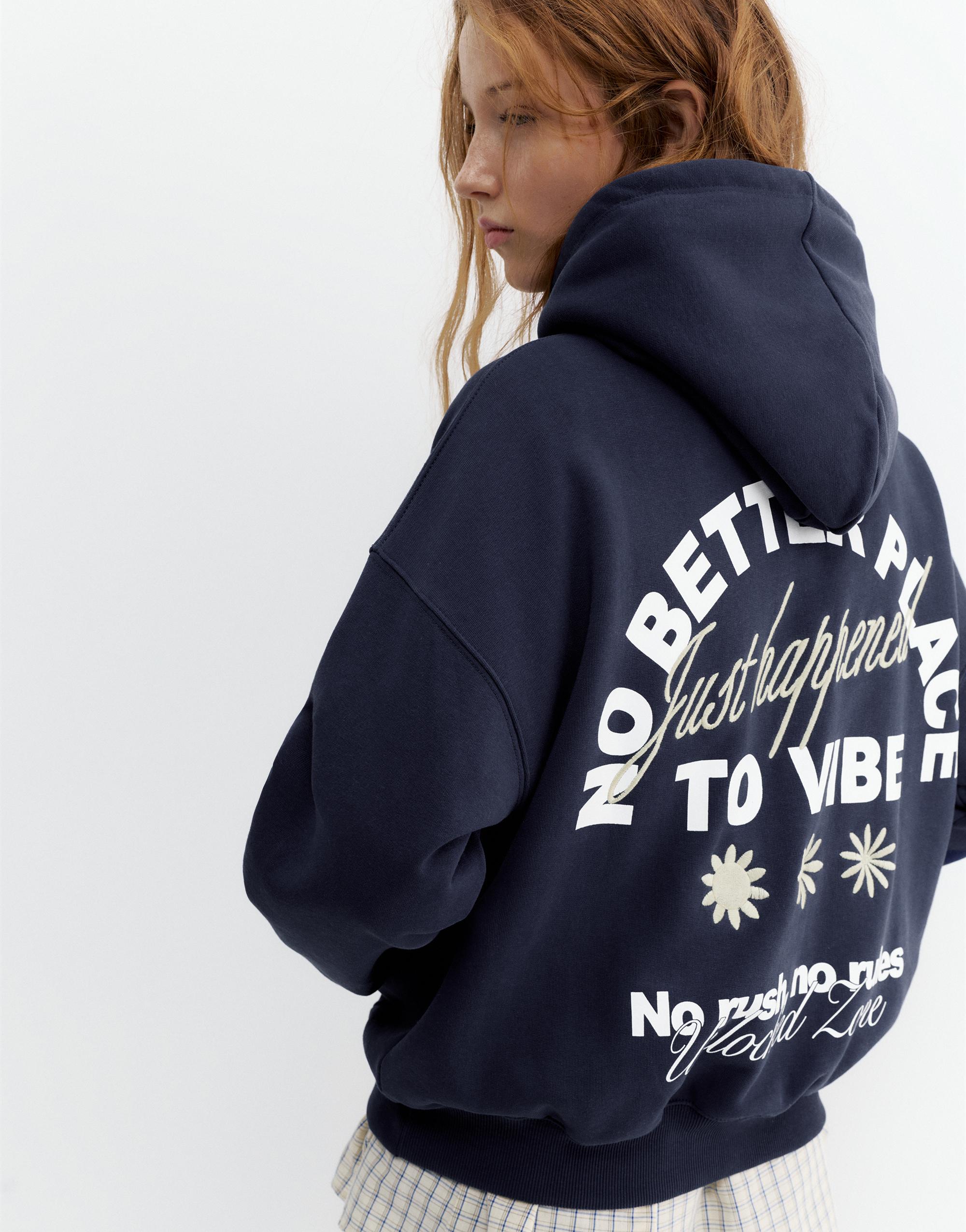 Hoodie with embroidered graphic — Ink blue