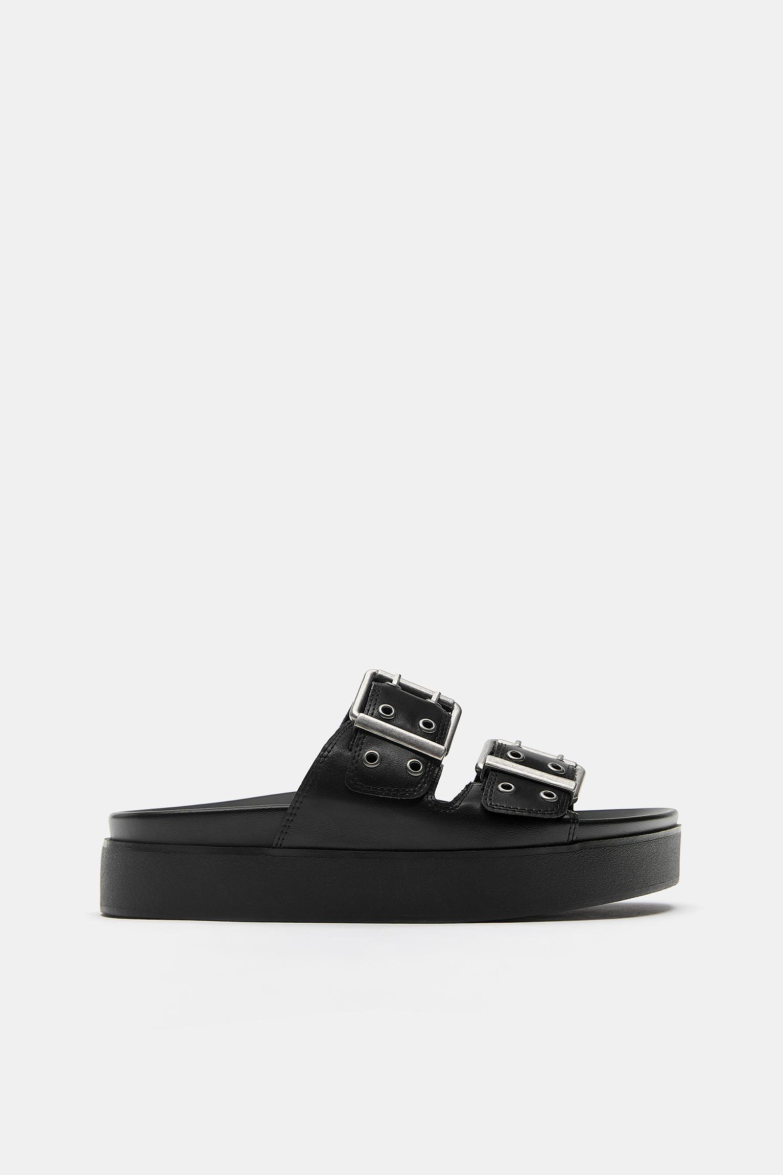 Chunky buckle sandals — Black