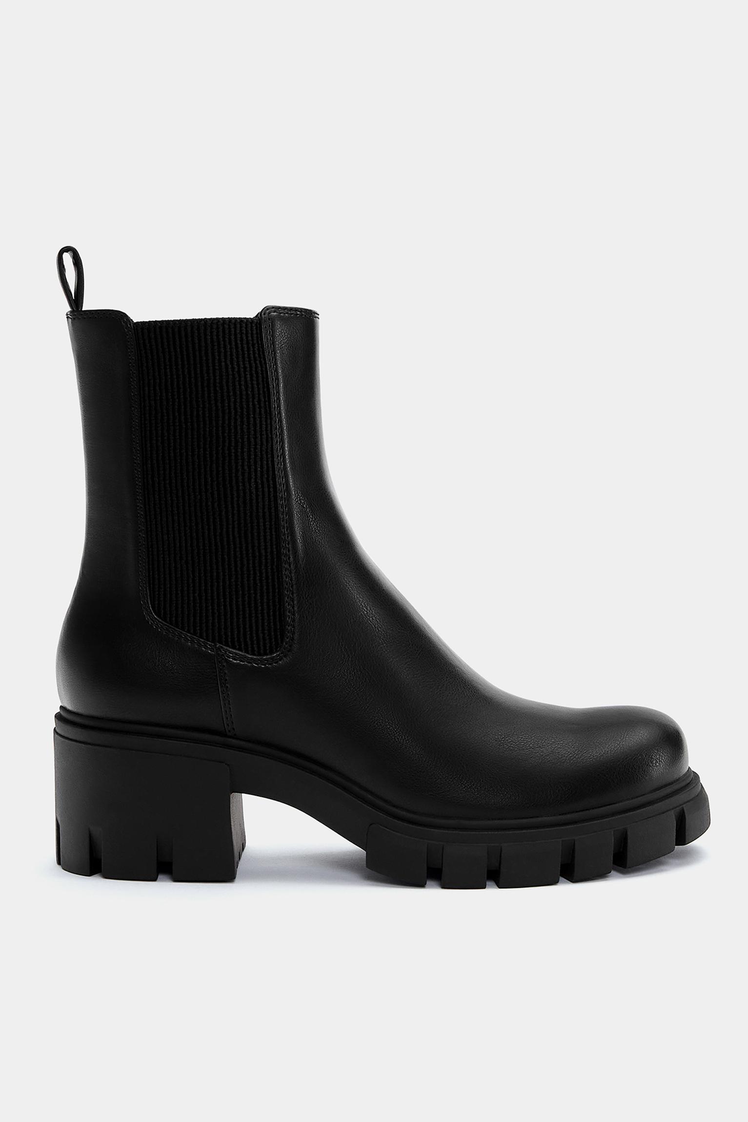 High heel Chelsea boots PULL BEAR