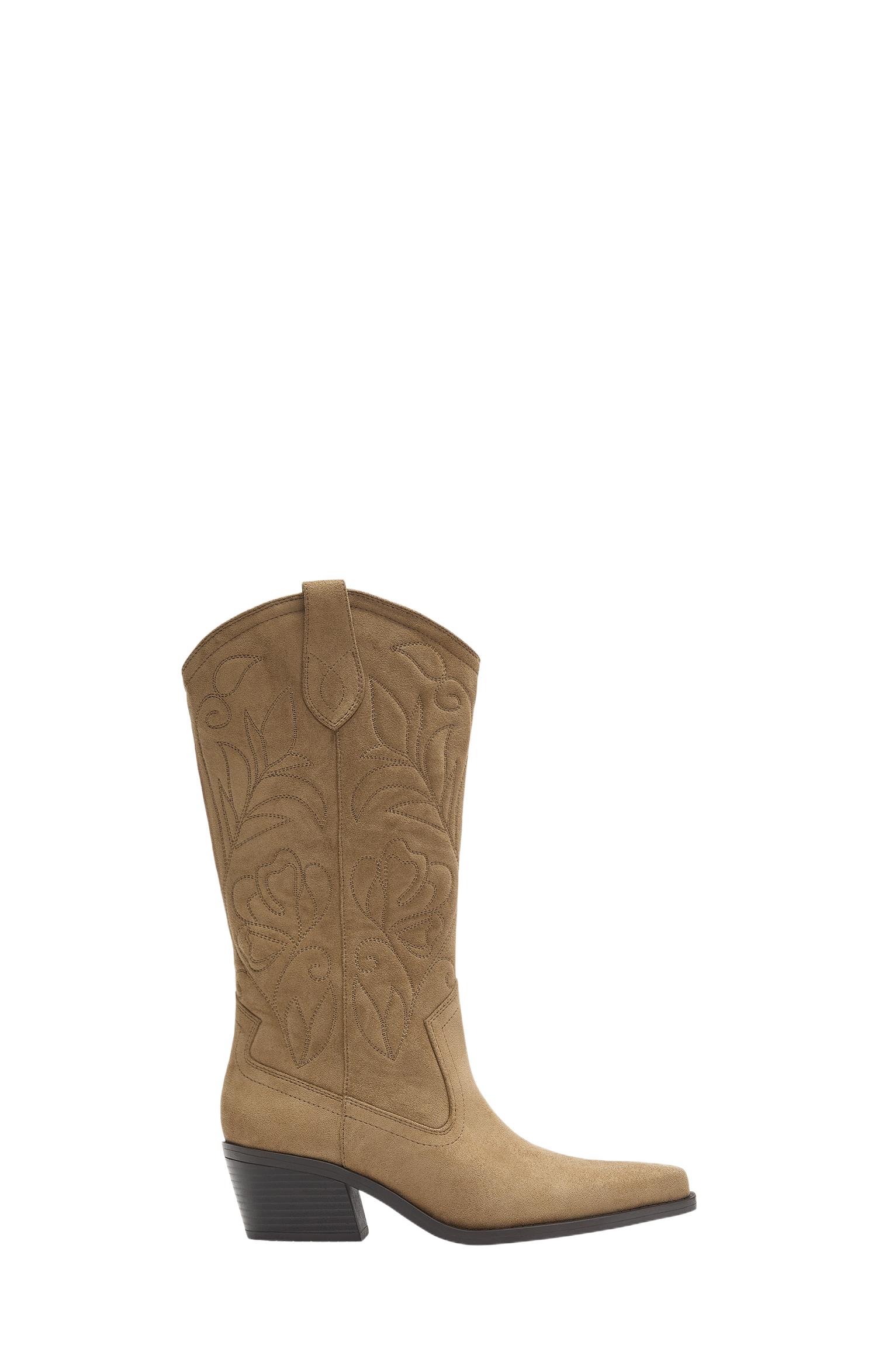 cowboy boots — Brown