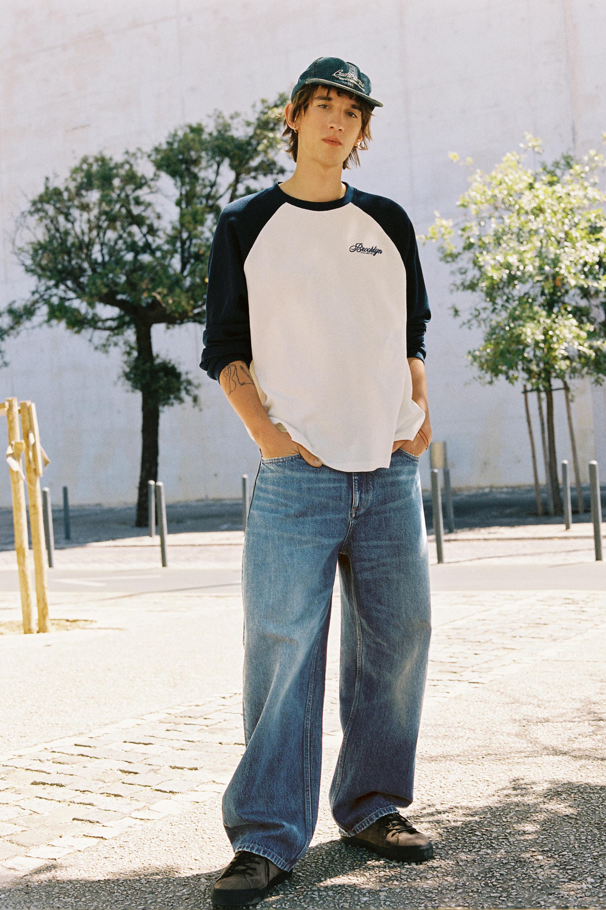 Embroidered raglan sleeve T-shirt — Navy