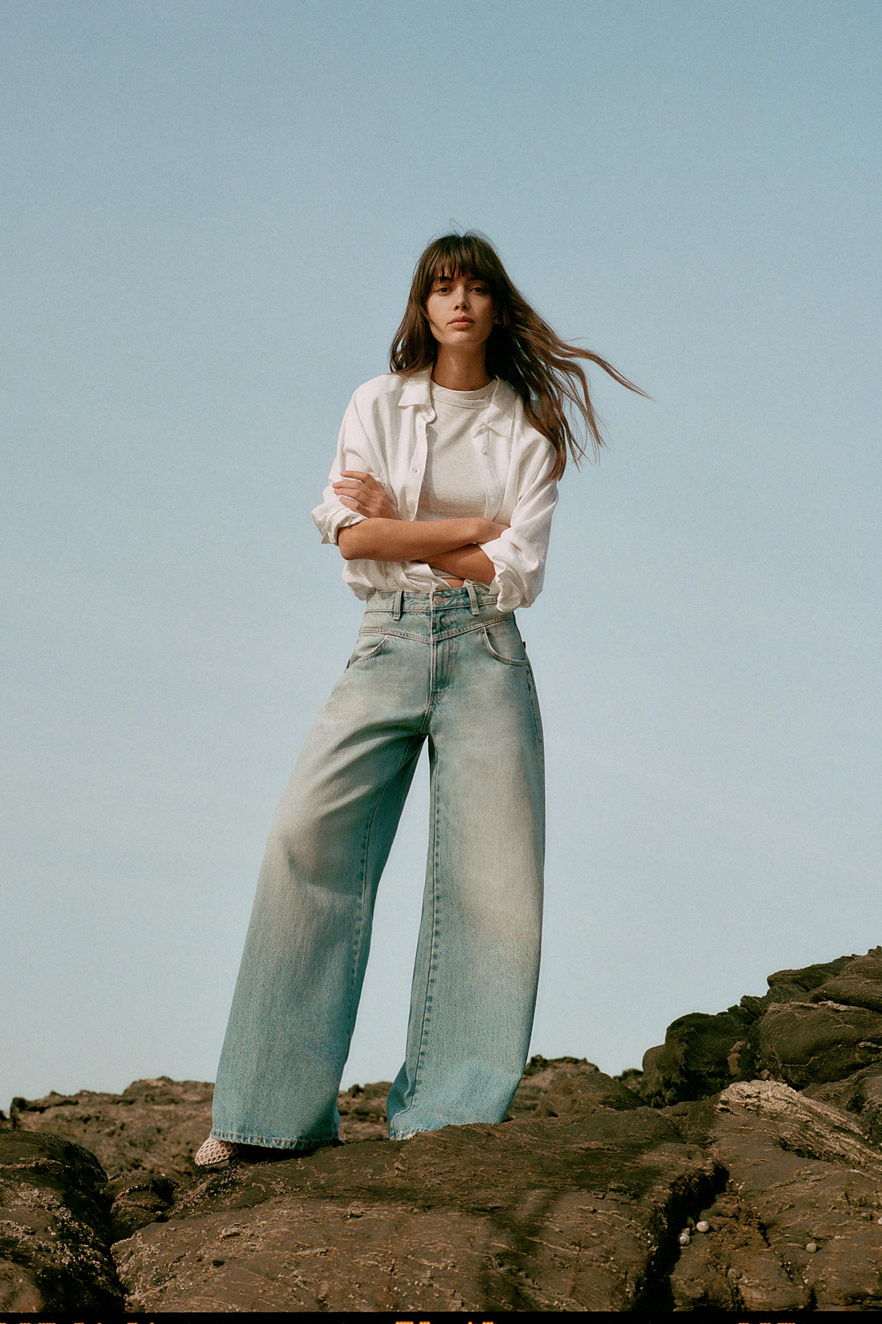 Super wide-leg jeans with seams — Pale blue