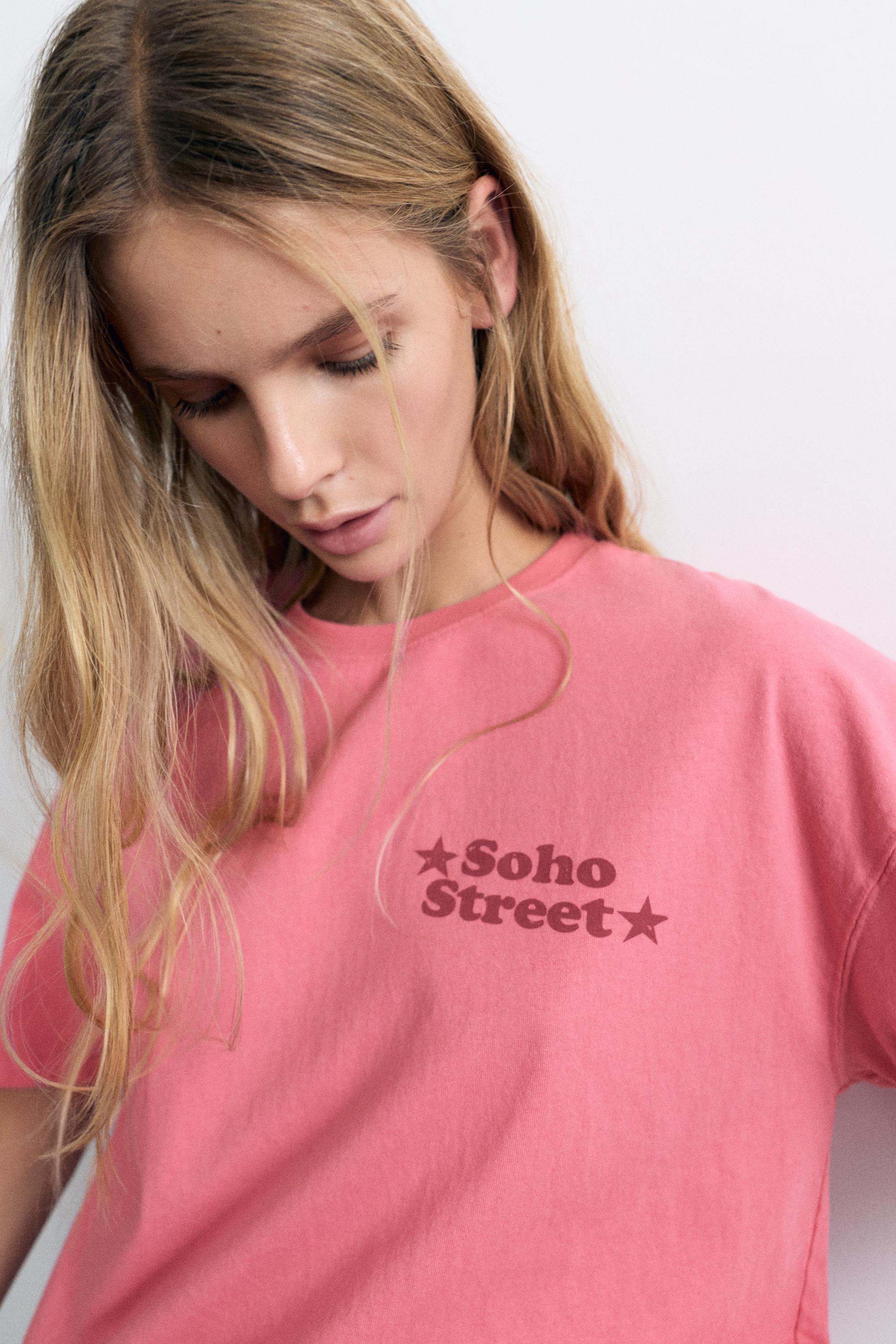Oversize Soho Street graphic T-shirt — Pink