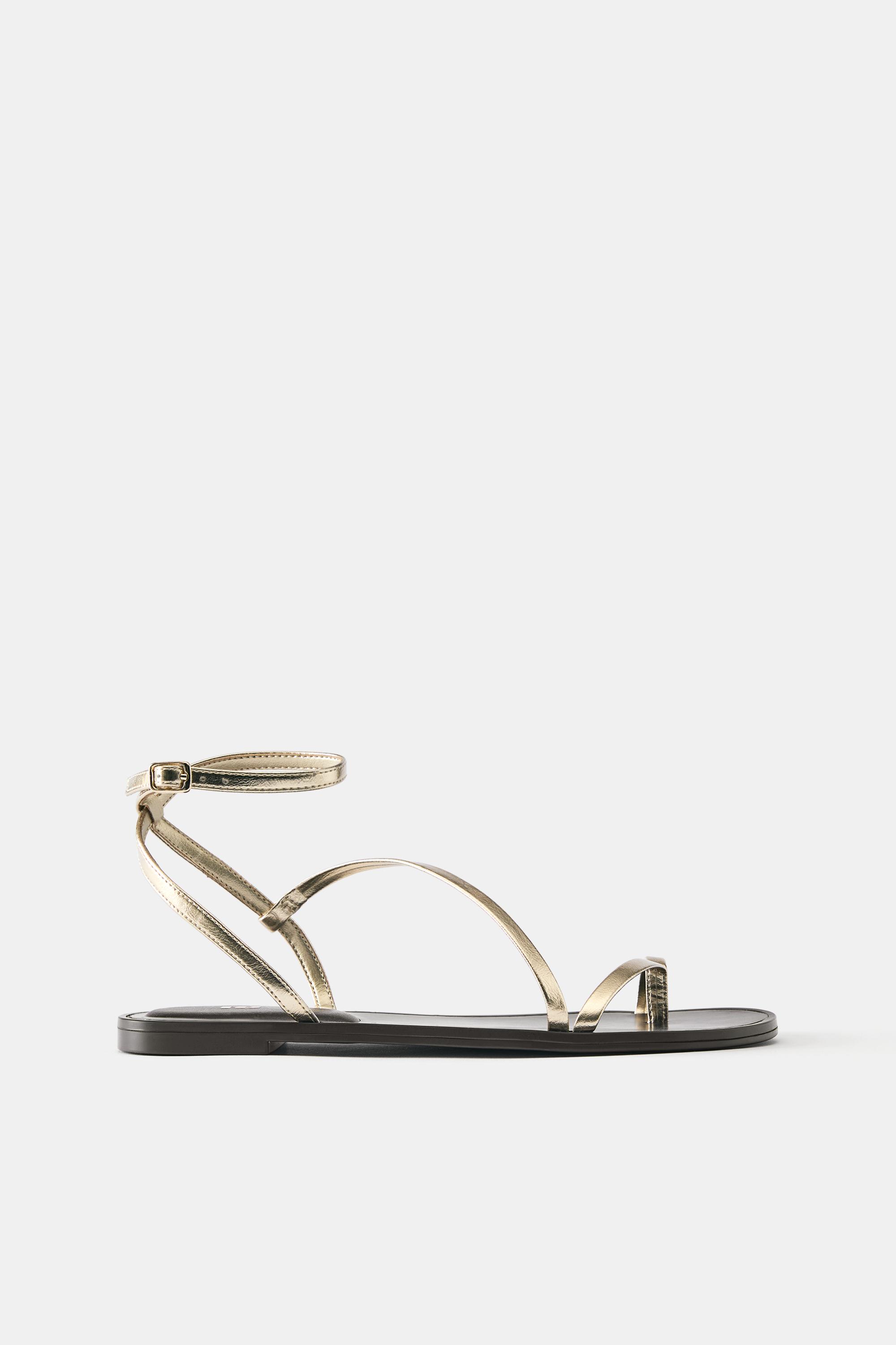Gold flat sandals — Gold