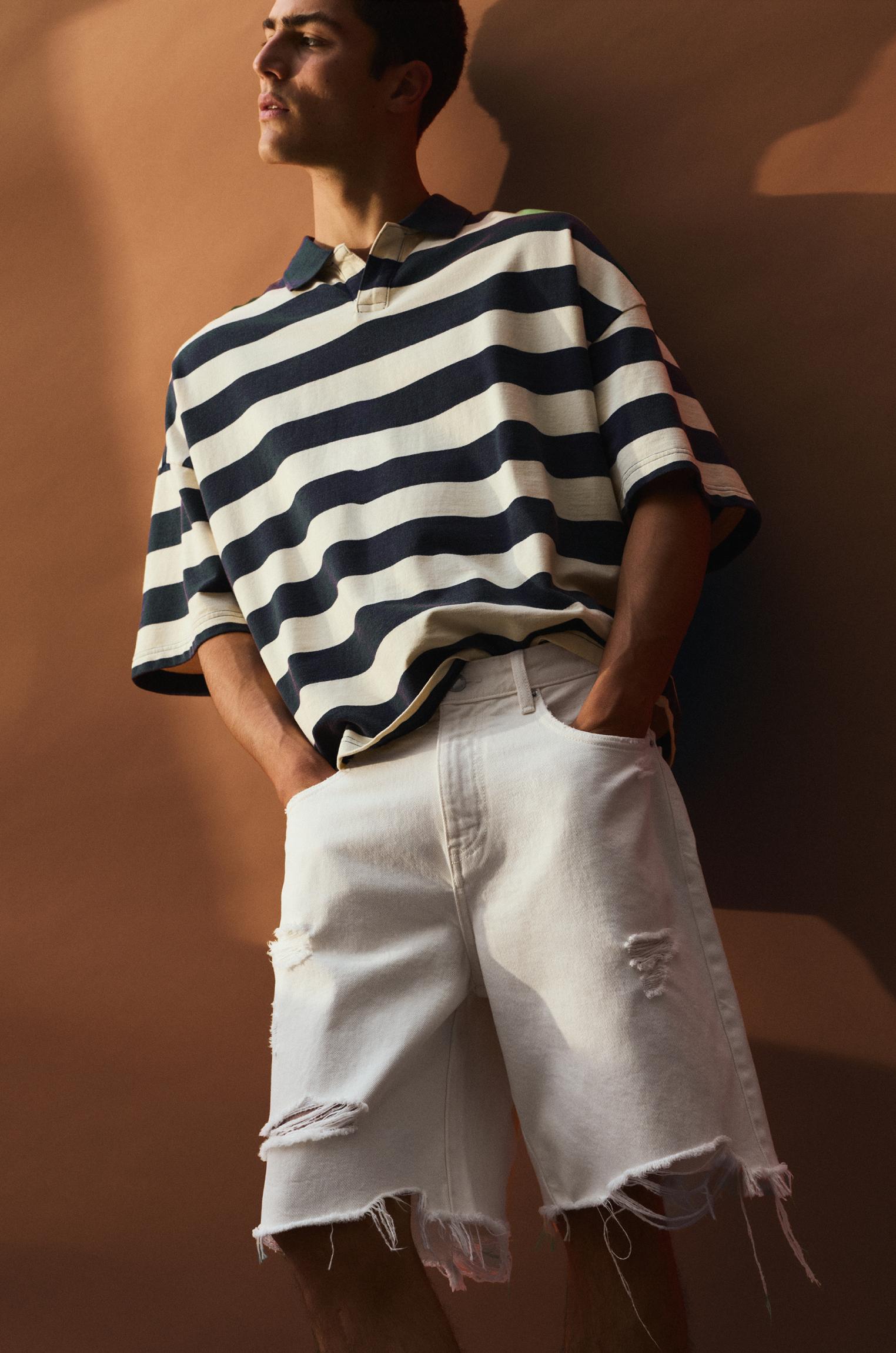 Straight-leg denim Bermuda shorts — Ecru