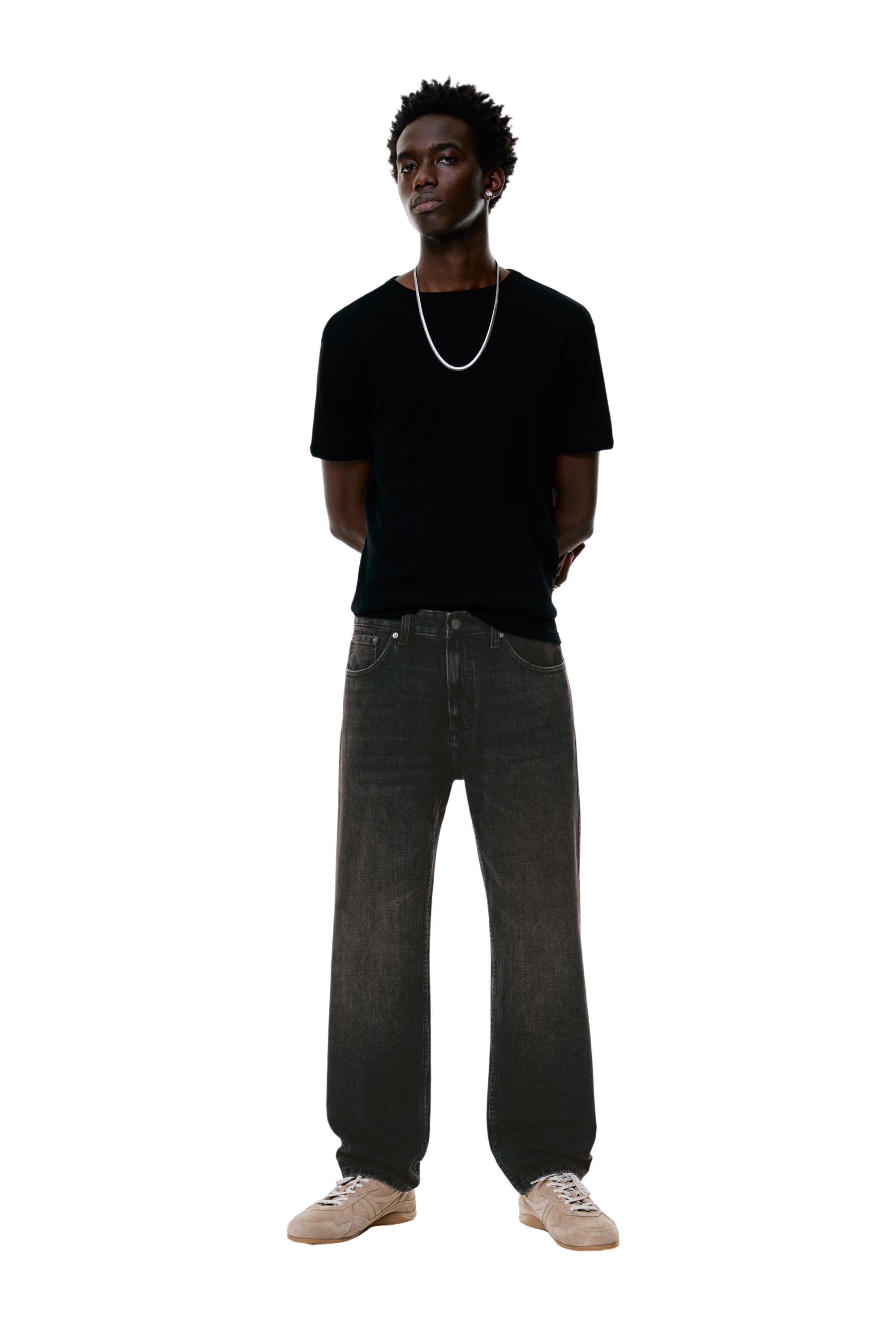 Straight-leg jeans — Black