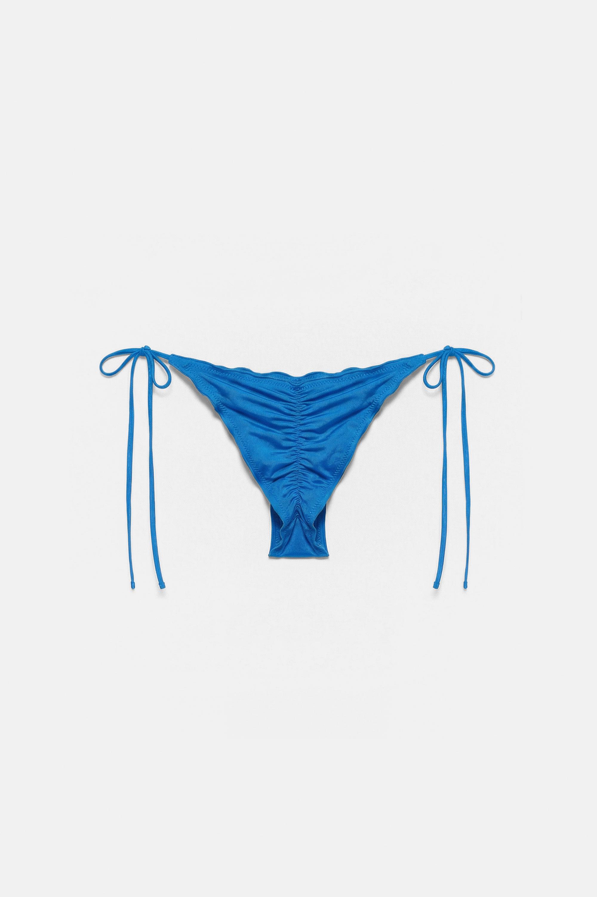 Ruffled bikini bottoms — Pale blue