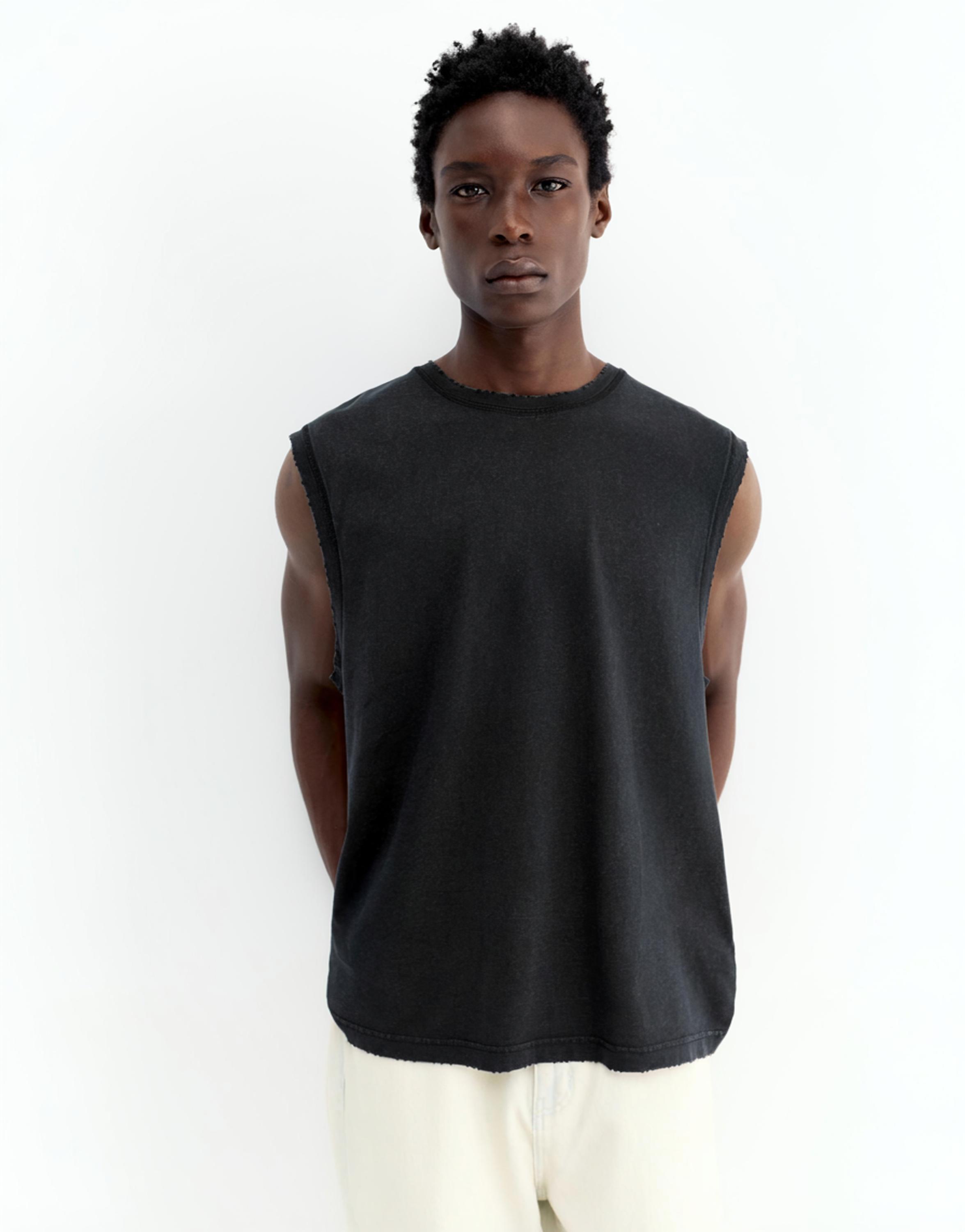 Strappy top — Black
