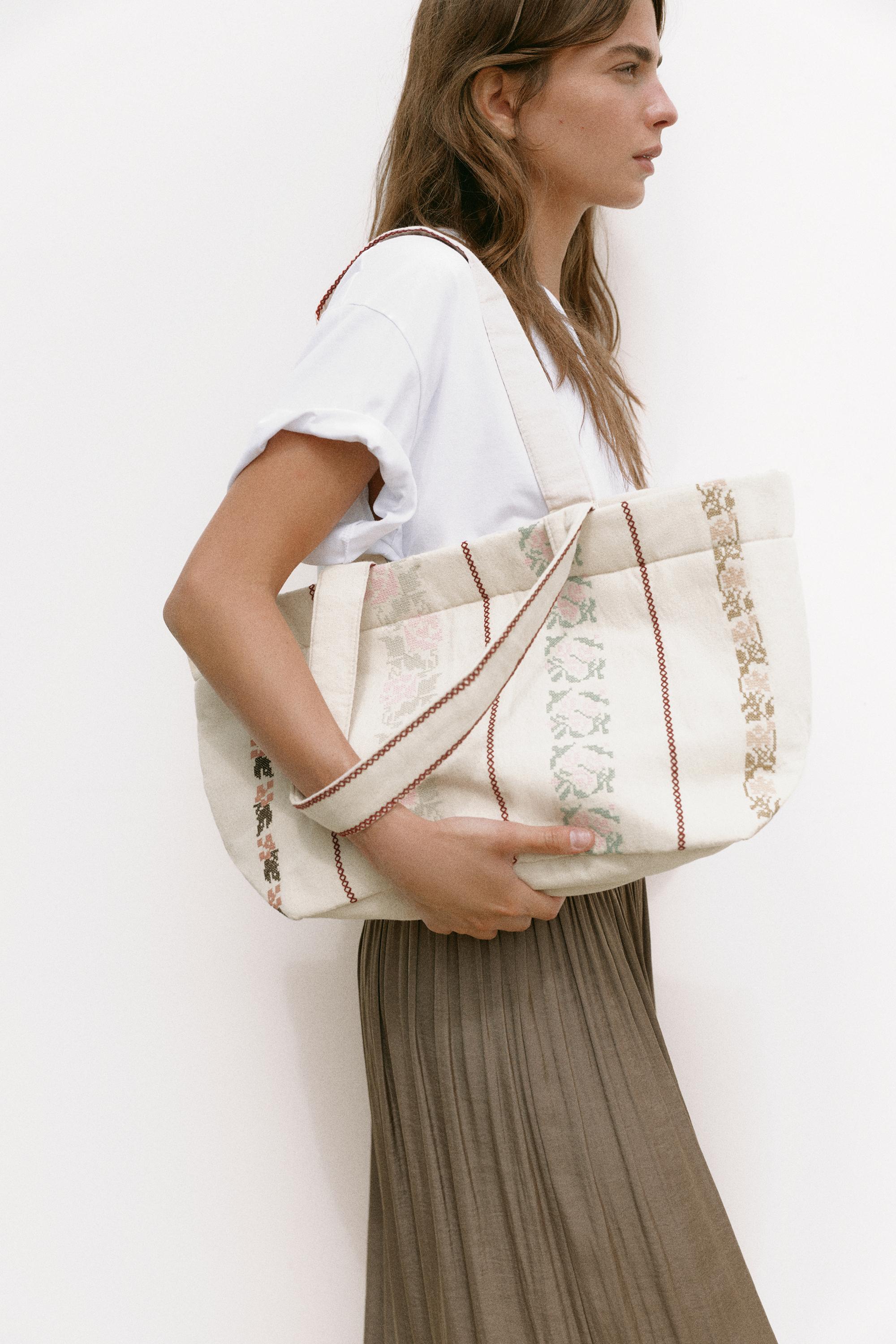Embroidered tote bag — Ecru