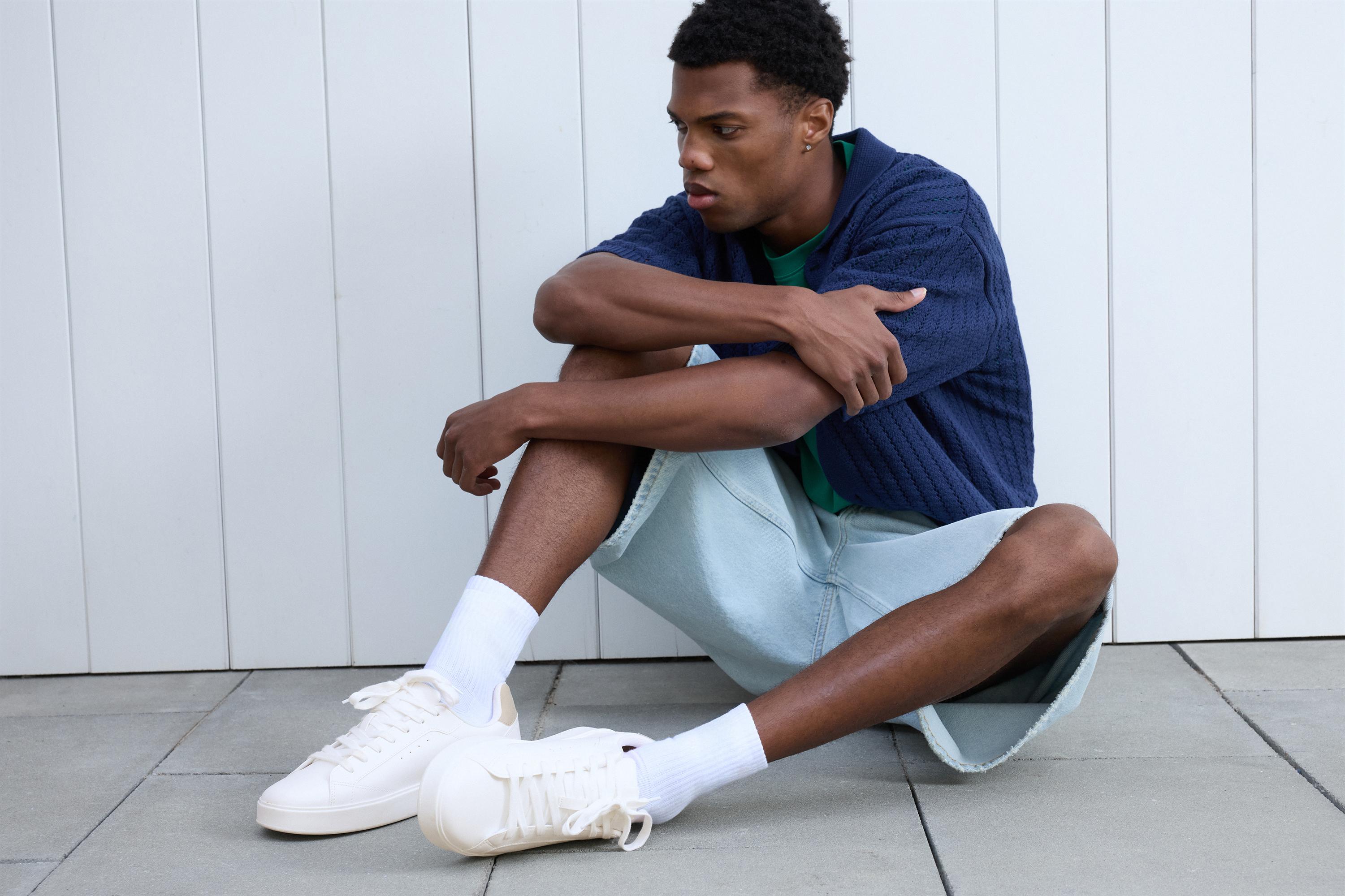 Casual trainers — White