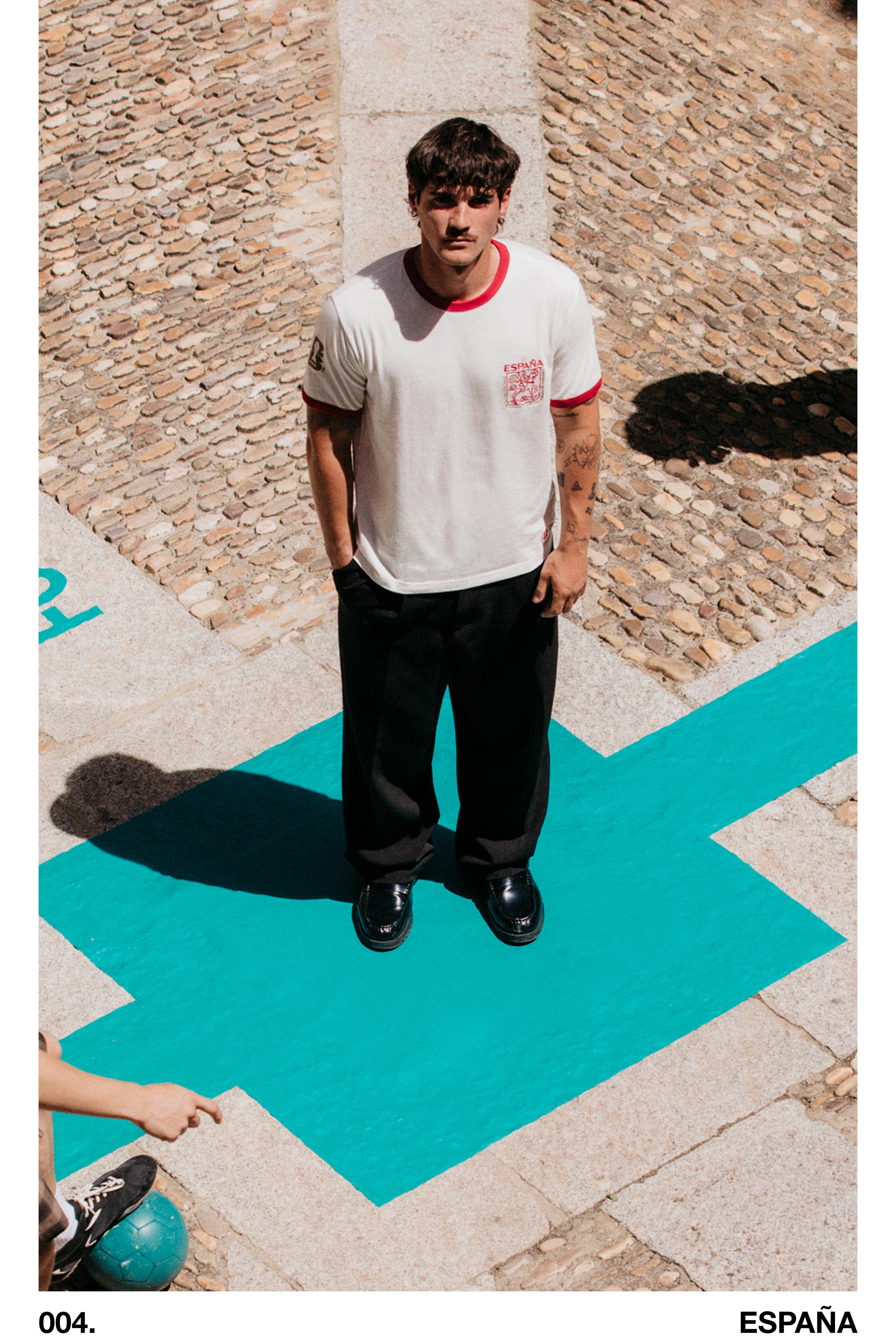 Spain FIFA WORLD CUP 26™ T-shirt — Off white