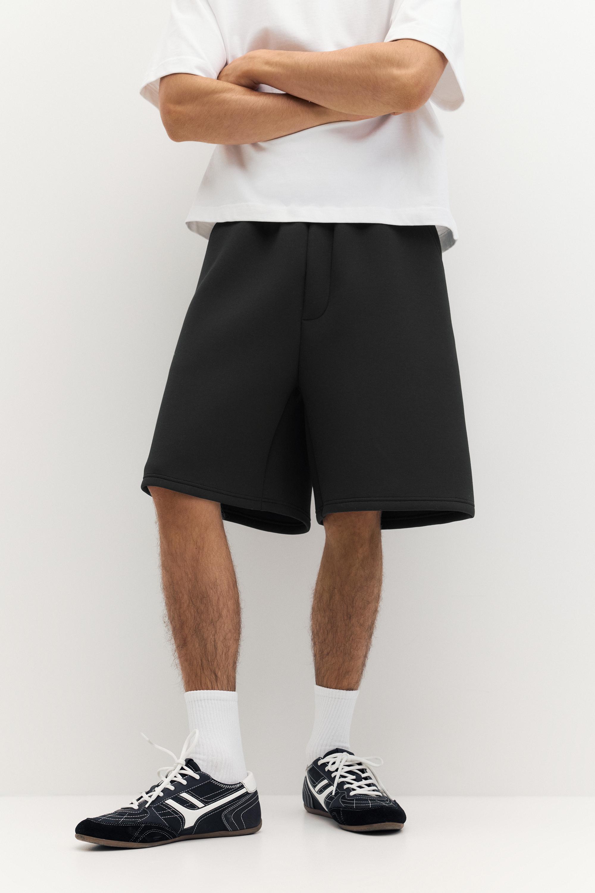 Neoprene-effect jogger Bermuda shorts — Black