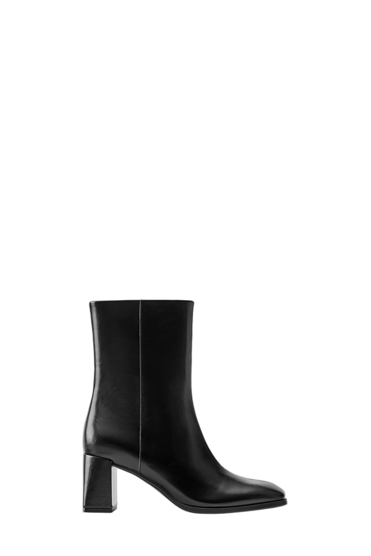 High-heel ankle boots — Black