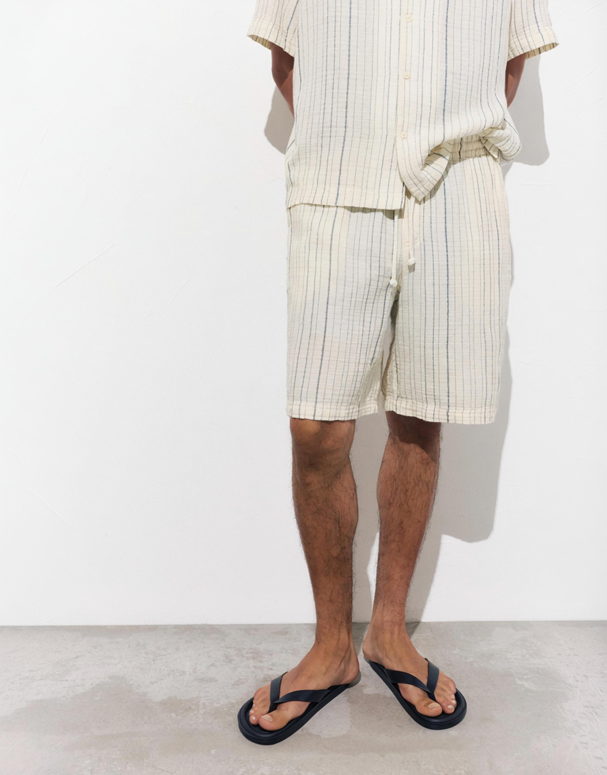 Striped jogger Bermuda shorts — White/Navy
