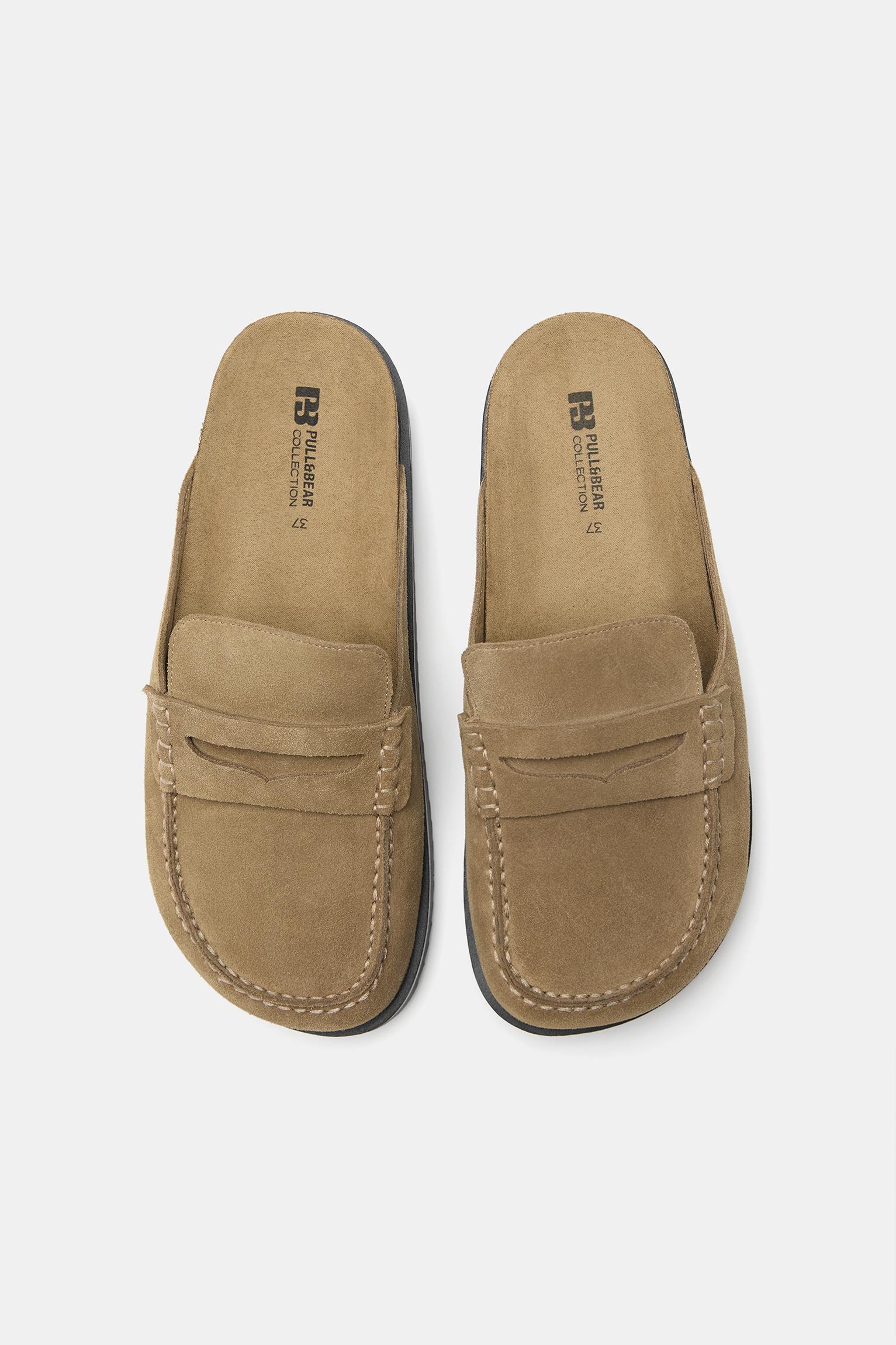 Leather clogs - pull&bear