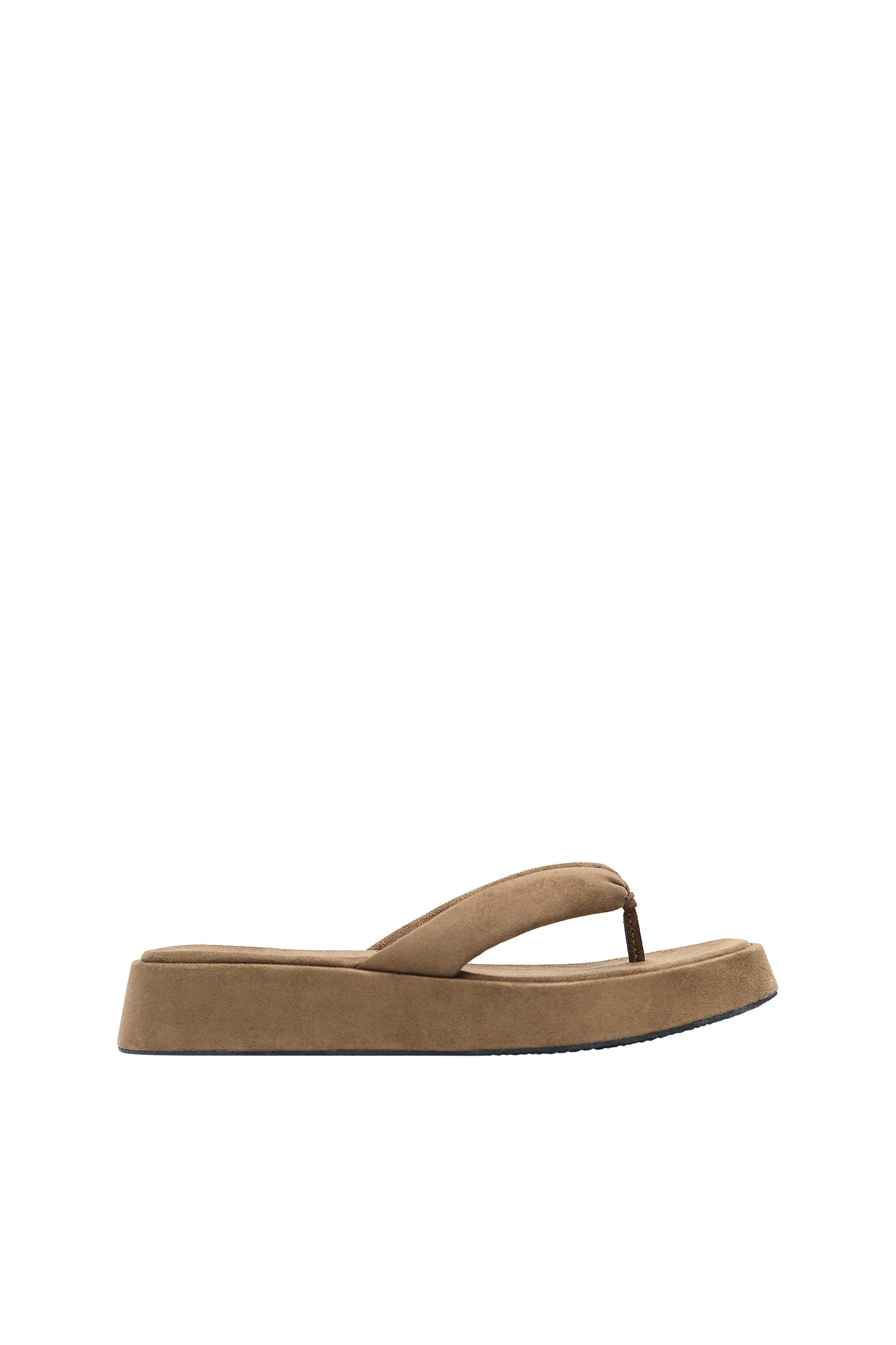 Hacimli düz sandalet - Görsel 17