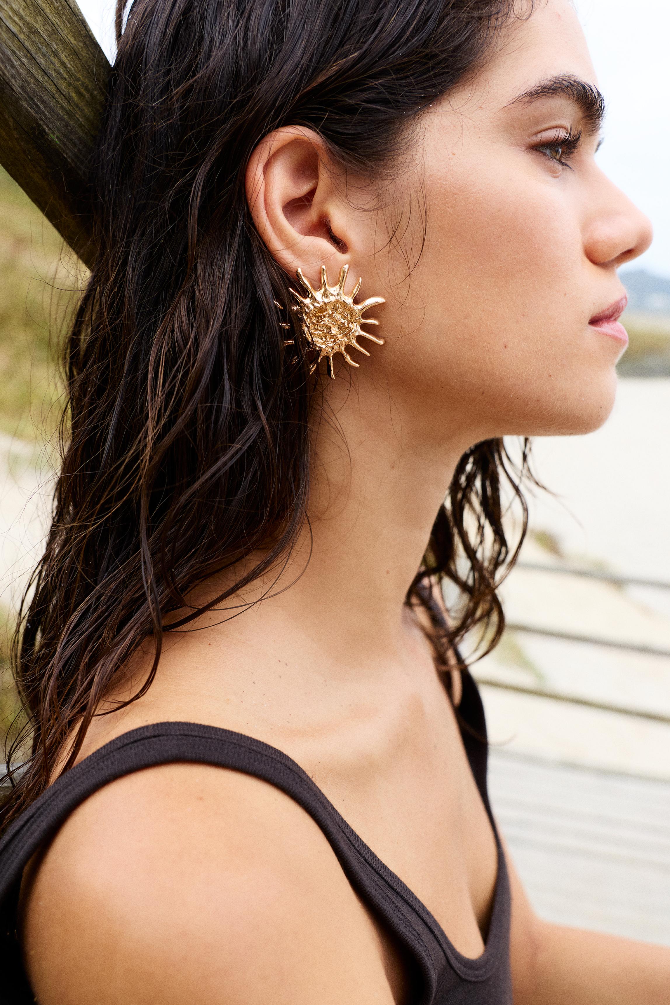 Sun earrings — Gold
