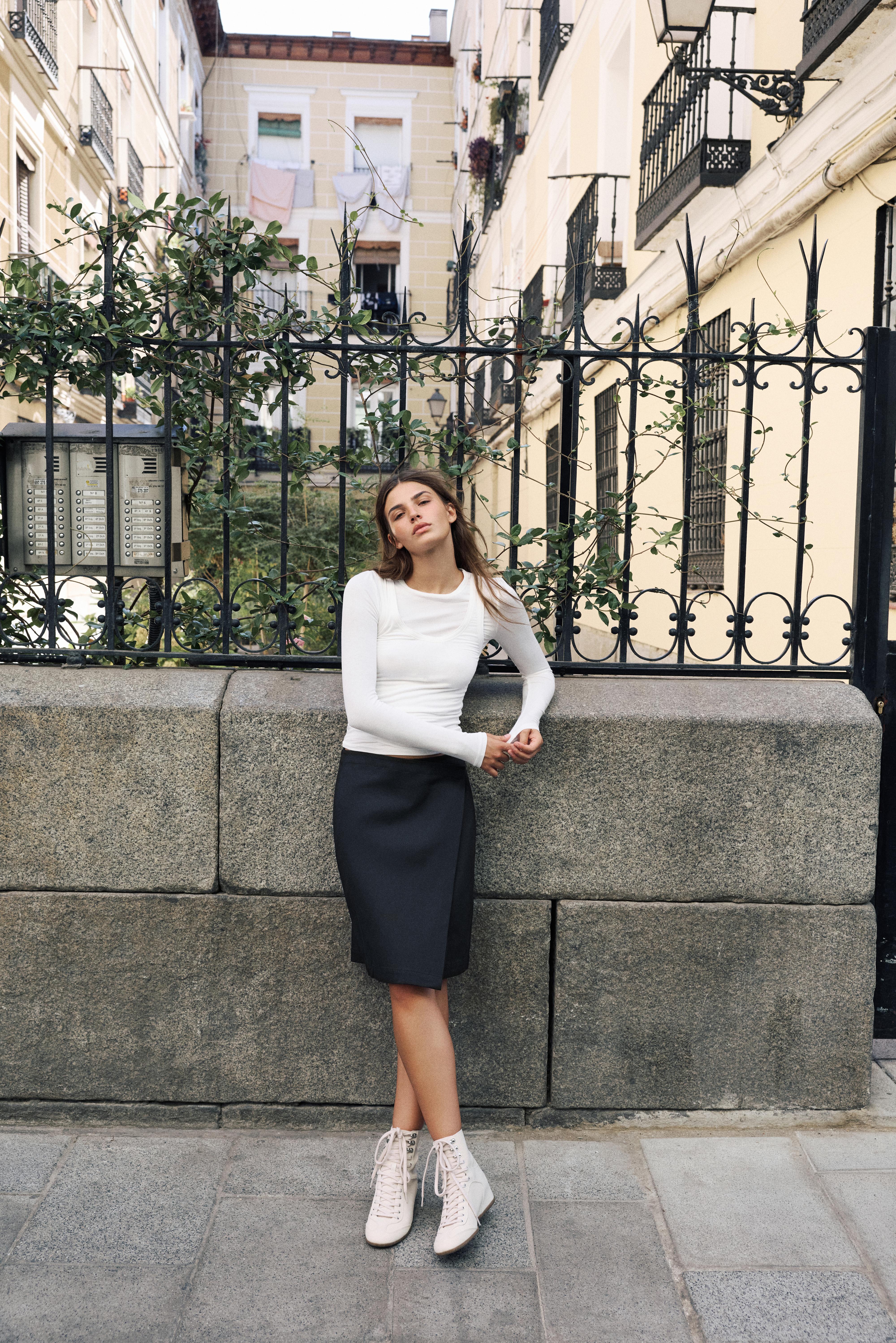 Falda midi cruzada