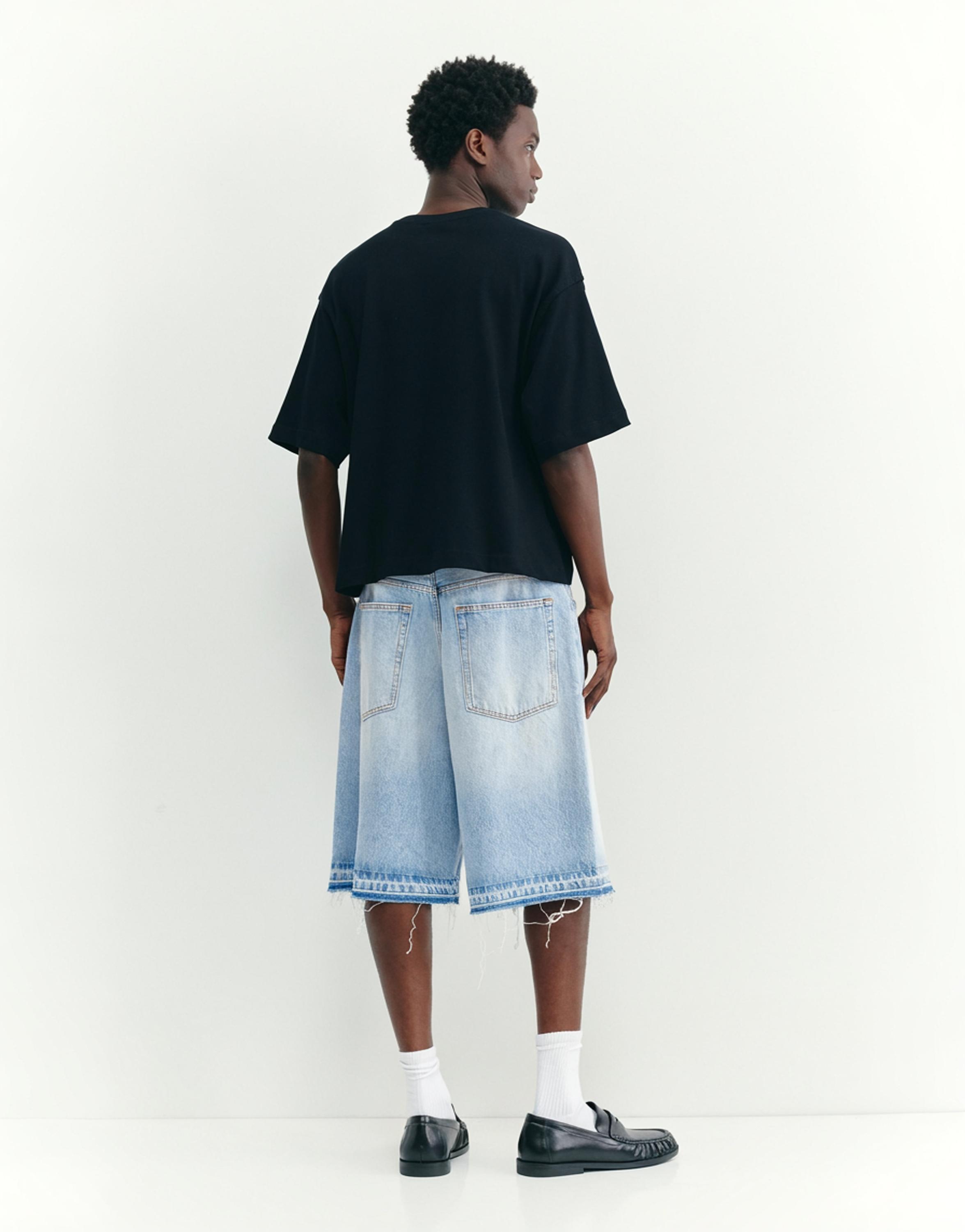 Frayed hem skater Bermuda shorts — Pale indigo