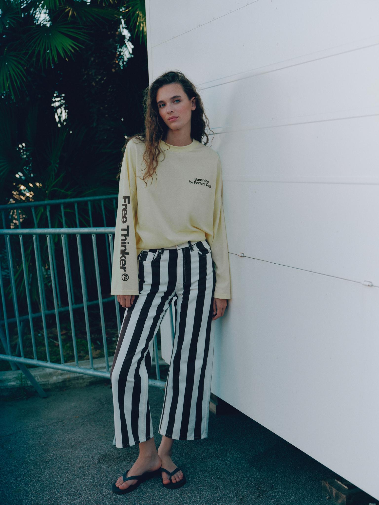 Oversize sun graphic T-shirt — Yellow